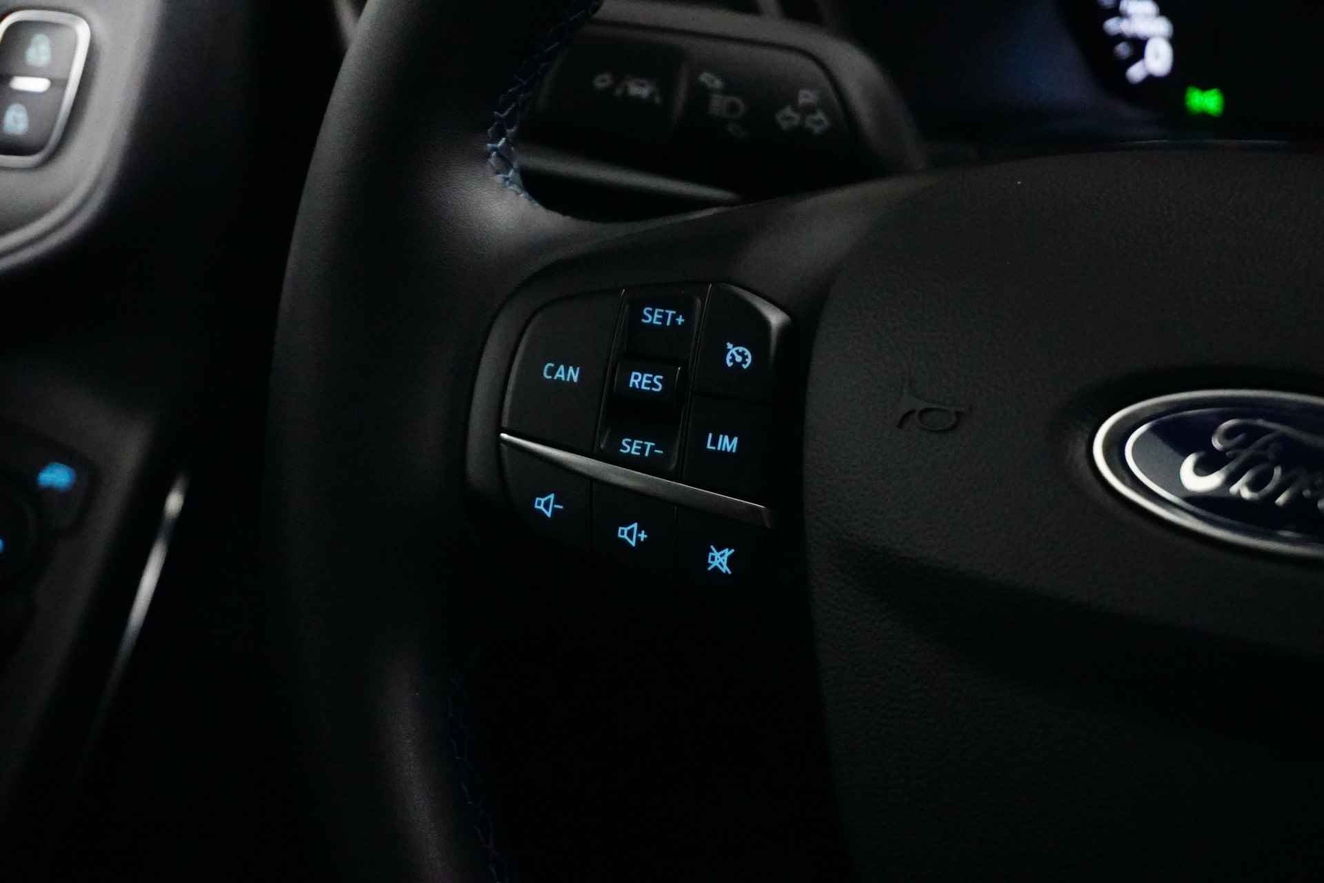 Ford Fiesta 1.0EB HYBRID ACTIVE AUTOMAAT | WINTERPACK | CAMERA | STANDVERWARMING | NAVI | LED | CRUISE | - 10/29