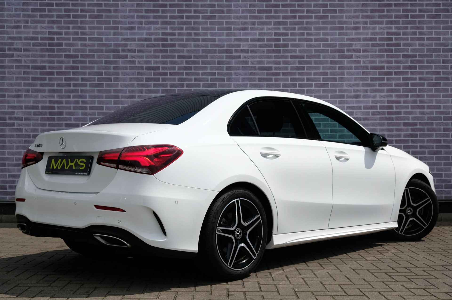 Mercedes-Benz A-klasse 200 AMG Line | Cruise Control | PDC | Camera | Navigatie | DAB+ | Stoel Verwarming | Led-Verlichting | Lichtmetaal | - 6/29