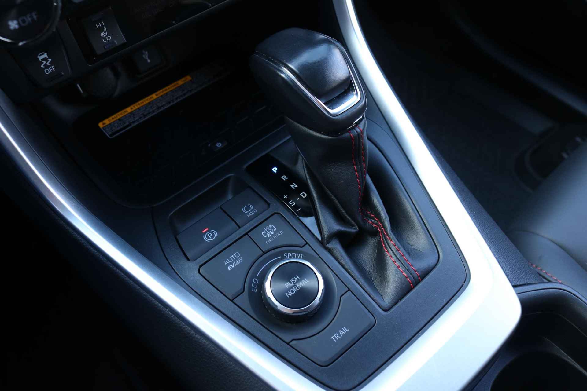 Toyota RAV4 2.5 Plug-in Hybrid AWD Style, JBL, 360 Camera, DAB , Stoel-stuur-ruitverwarming, Gratis bearlock!! - 37/43