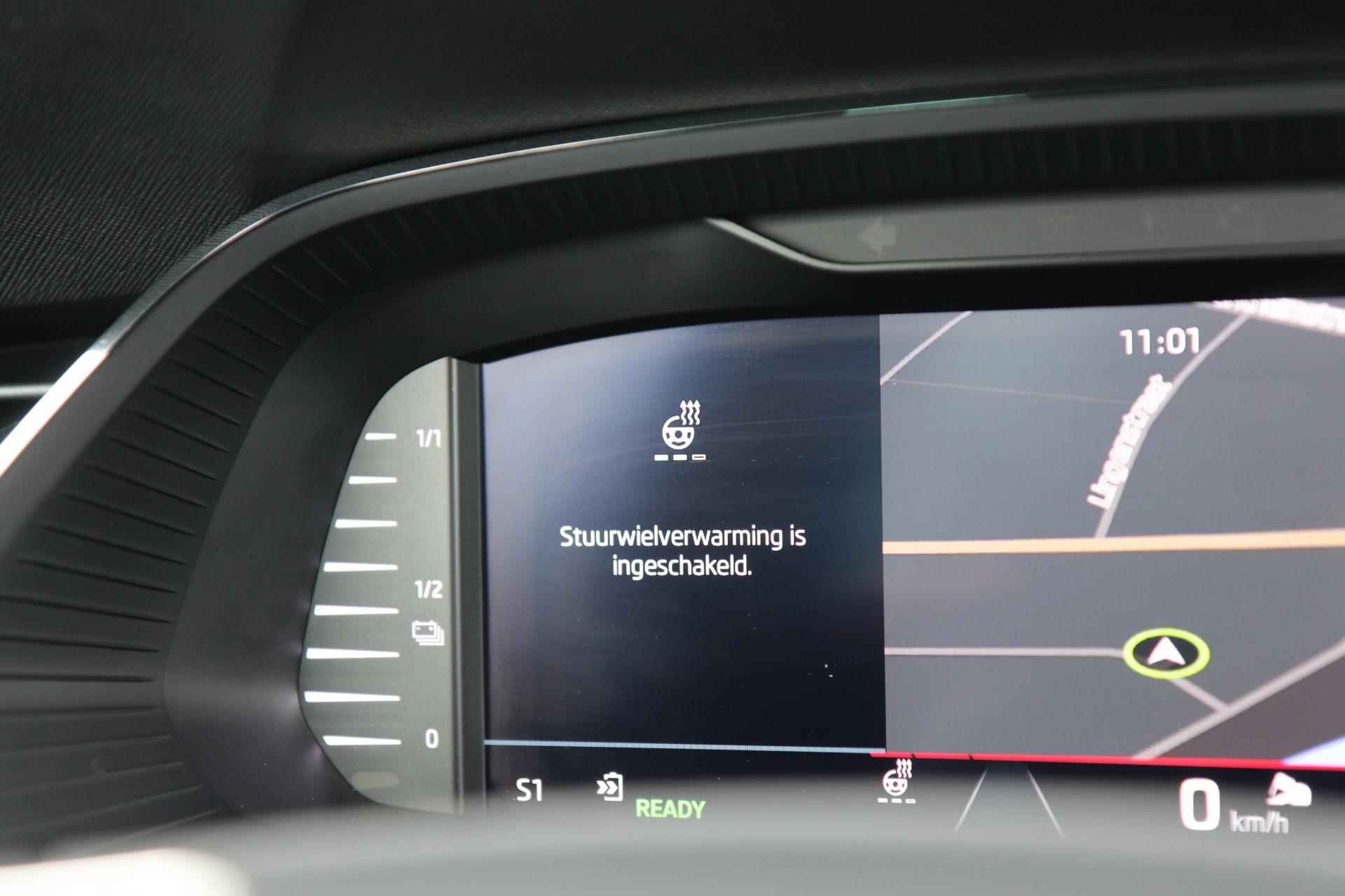 Skoda Octavia Combi 1.4 TSI 245pk PHEV RS | Panoramadak | Navigatie | Stoelverwarming | Achteruitrijcamera - 49/61