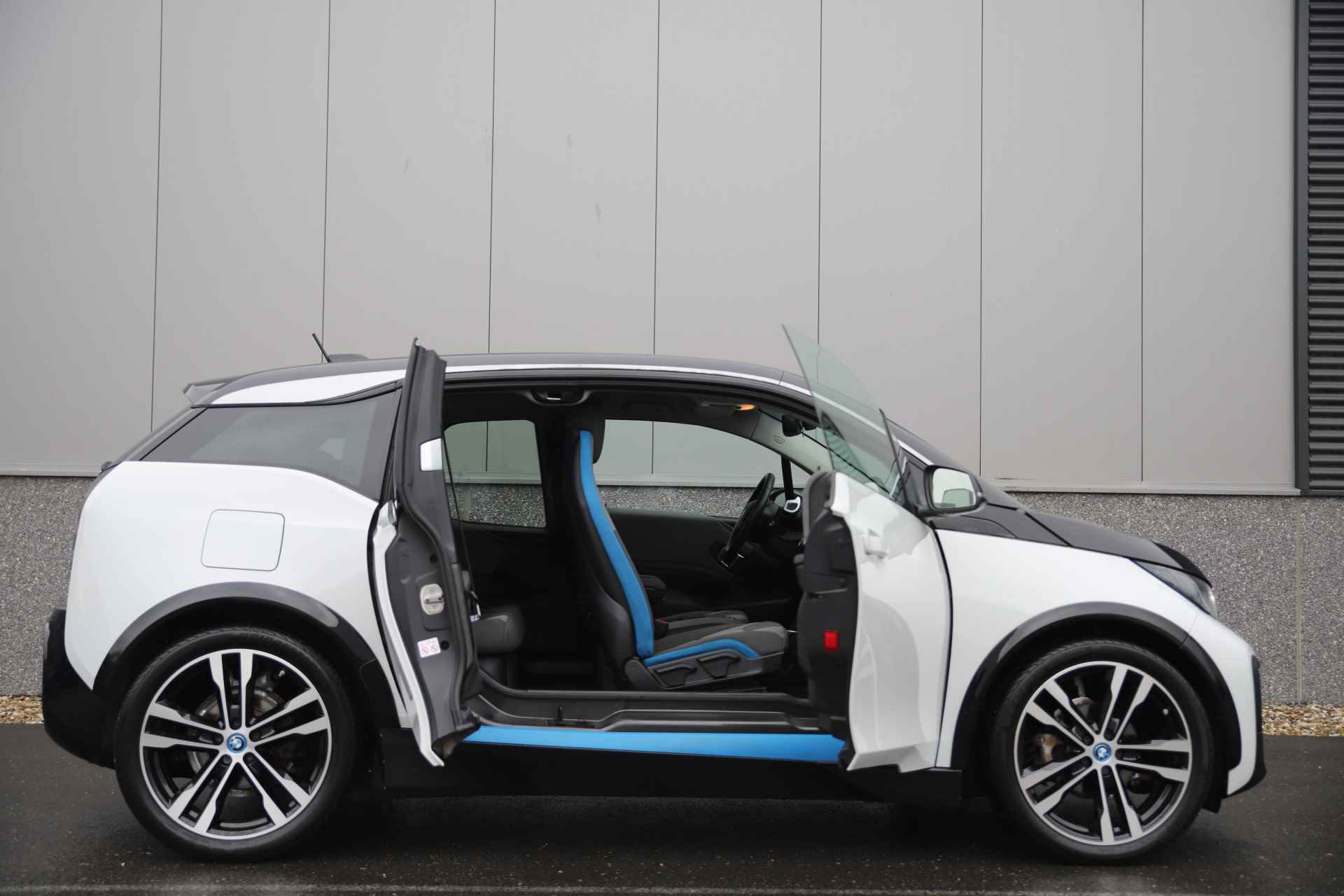 BMW i3 Sport 120Ah/ 42 kWh/Warmtepomp/ 20"/ 3-Fase/Navi-Pro - 13/37