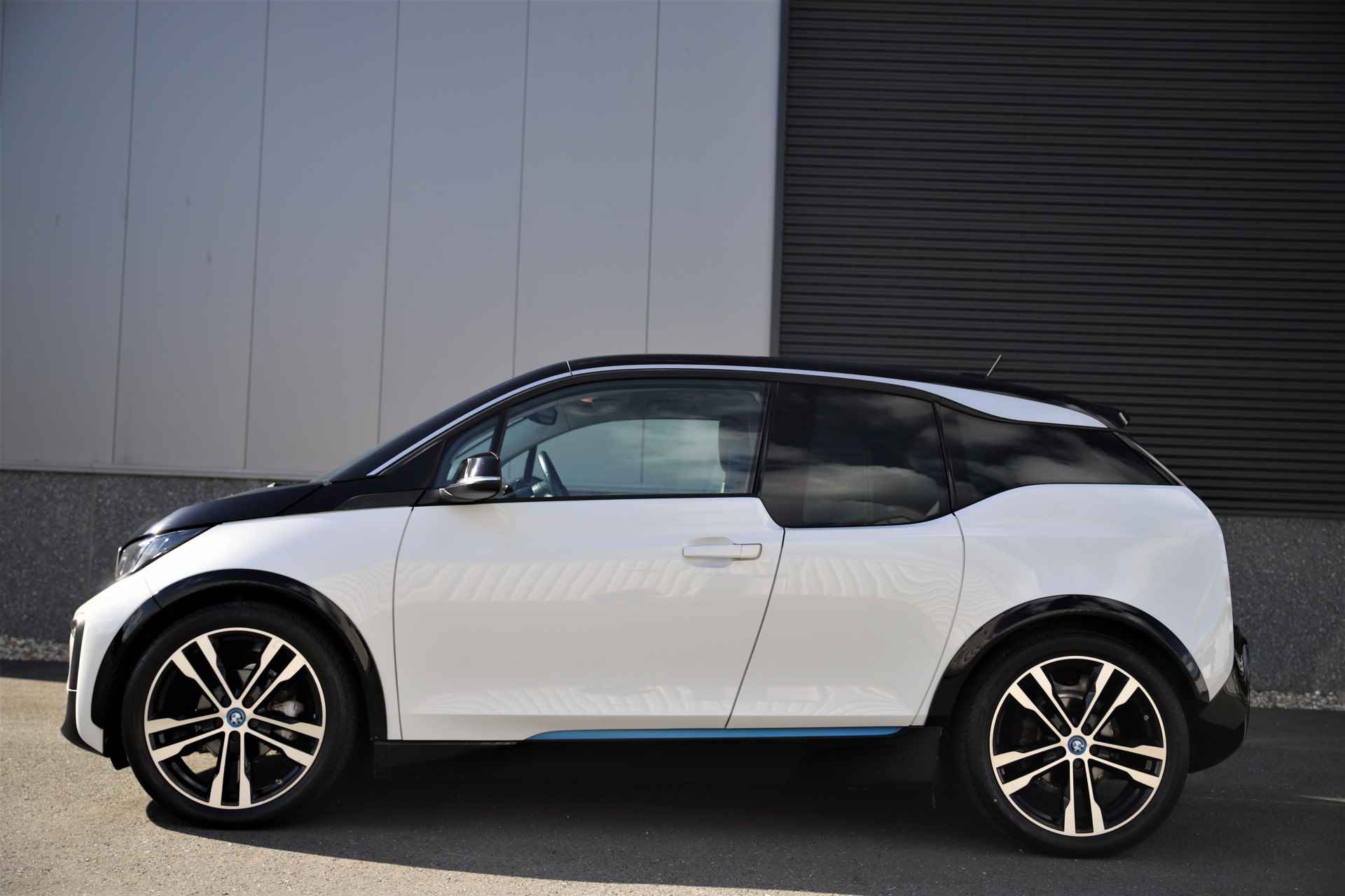 BMW i3 Sport 120Ah/ 42 kWh/Warmtepomp/ 20"/ 3-Fase/Navi-Pro - 34/37