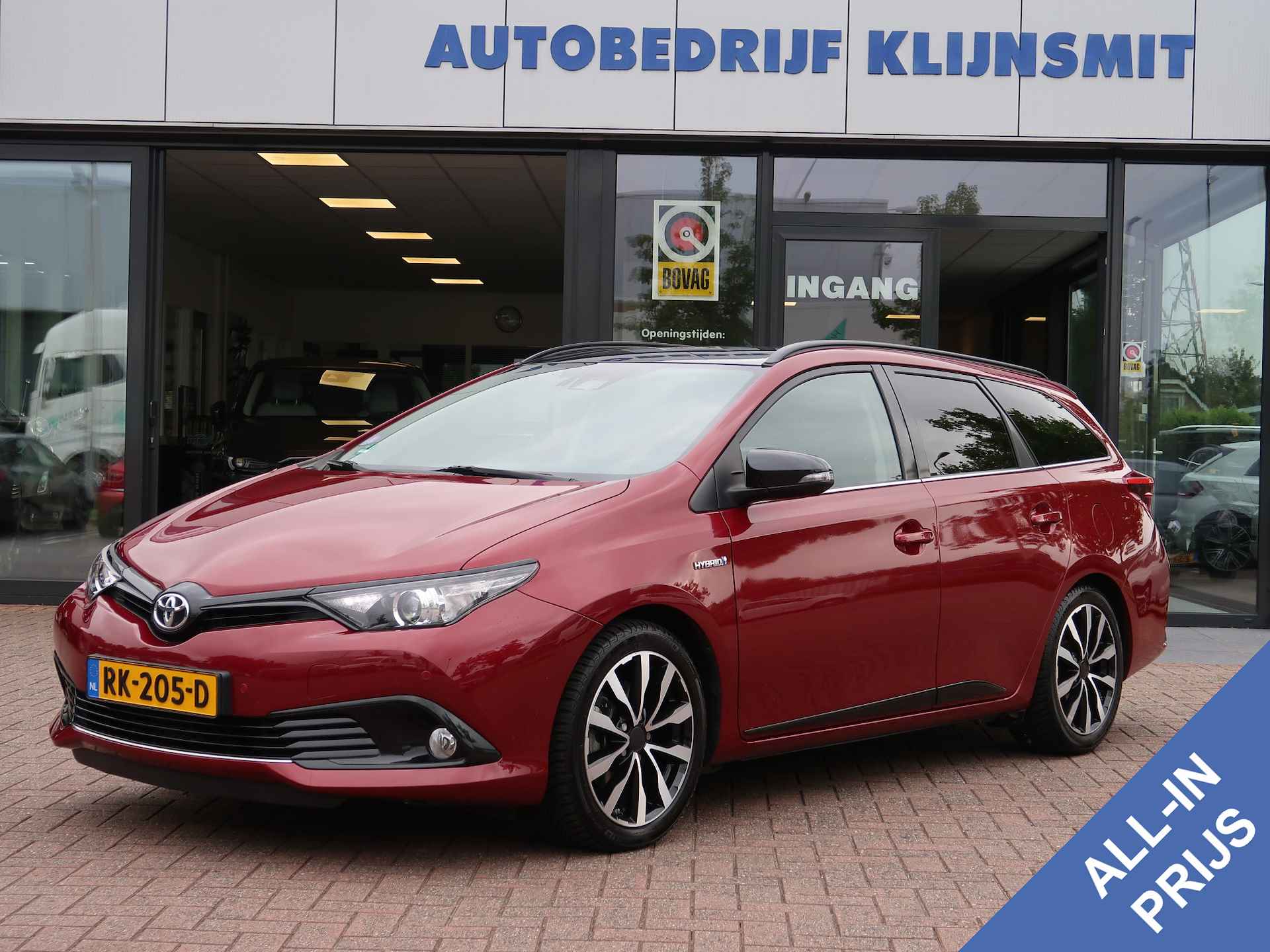 Toyota Auris Touring Sports 1.8 Hybrid Black Edition | Camera | Trekhaak | Pdc | - 1/26