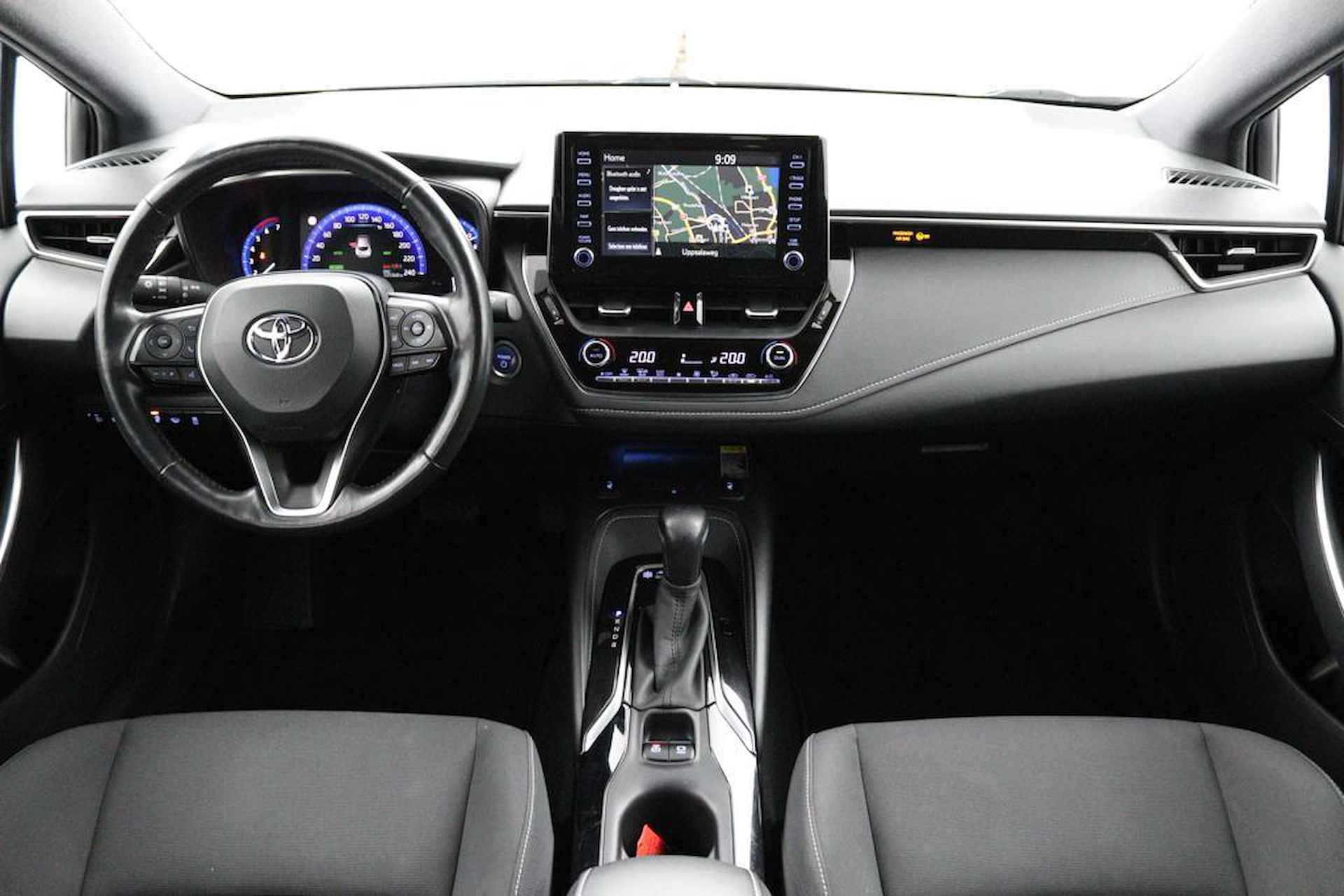 Toyota Corolla 1.8 Hybrid BI tone | Apple carplay/Android auto |  Keyless entry/start | Dodehoek detectie | - 4/45