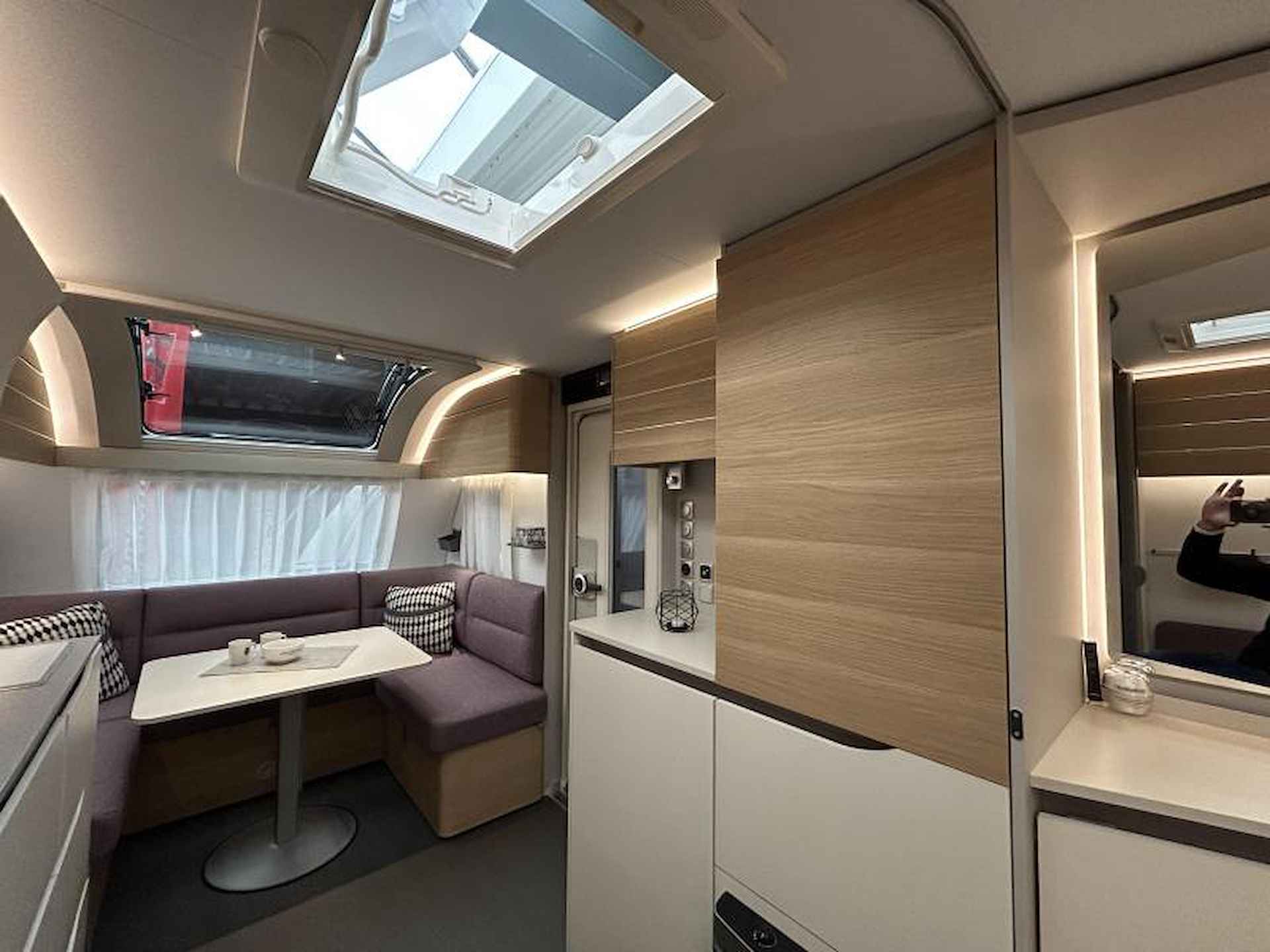 Adria Adora 522 UP 2025 MODEL! - 16/20