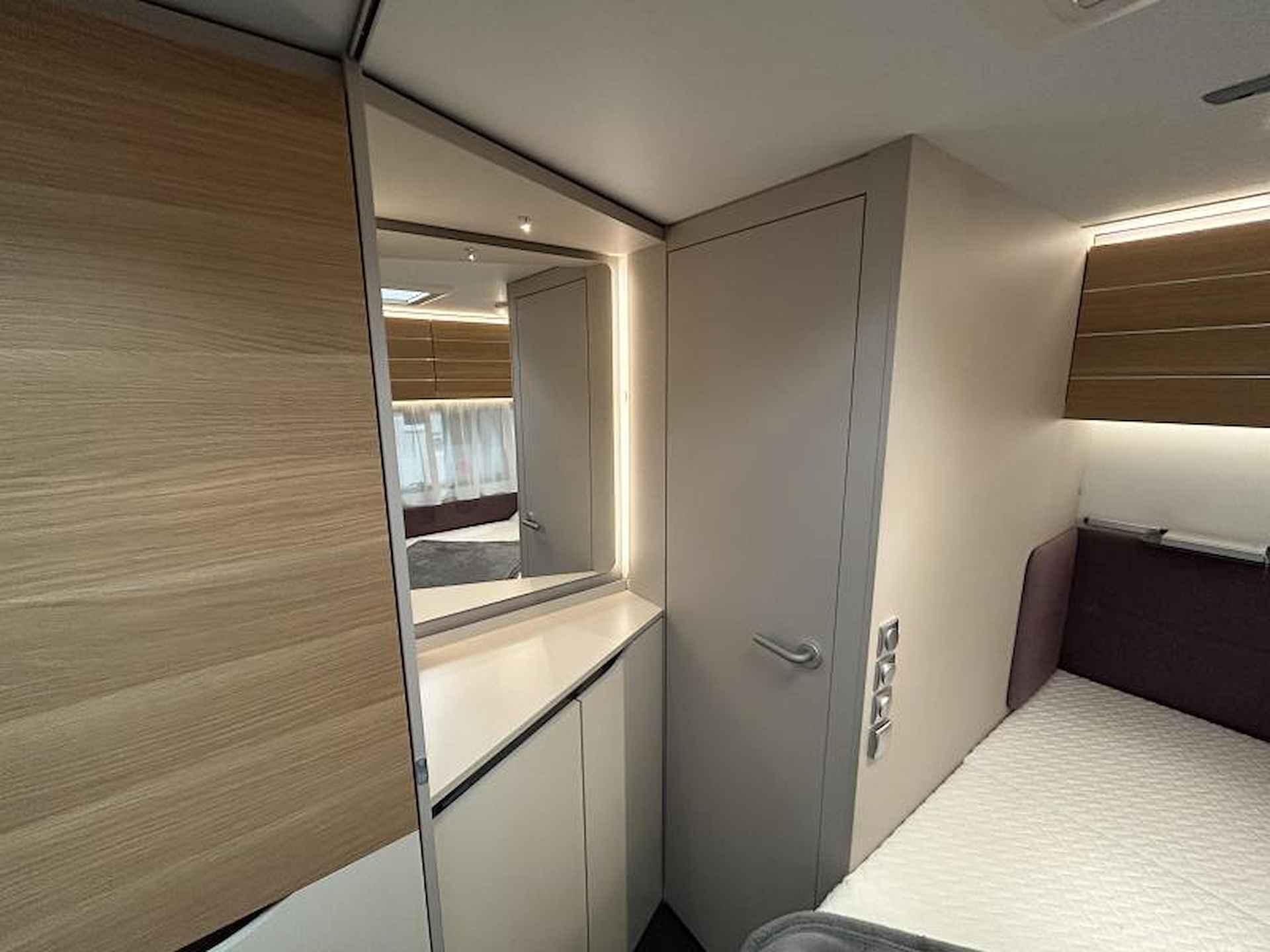 Adria Adora 522 UP €2.000,- KORTING! - 16/21