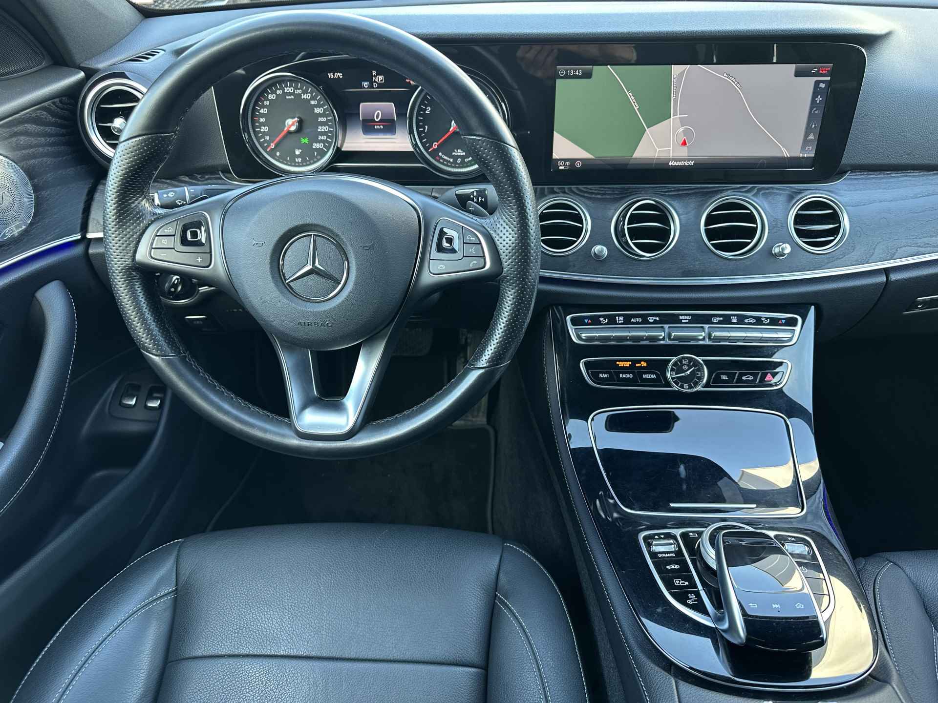 Mercedes-Benz E-Klasse 350 e | Avantgarde | Burmeister | Designo Cardinal |  Interesse, Proefrit? Bel of app met: 06-24 28 28 42 - 18/42