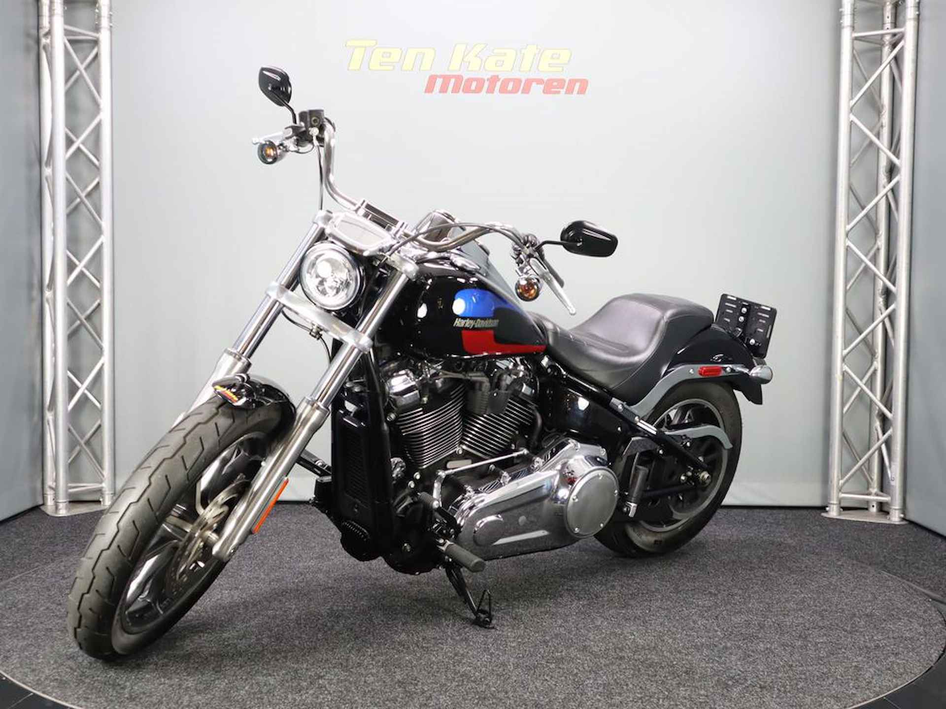 Harley Davidson FXLR Lowrider - 6/12