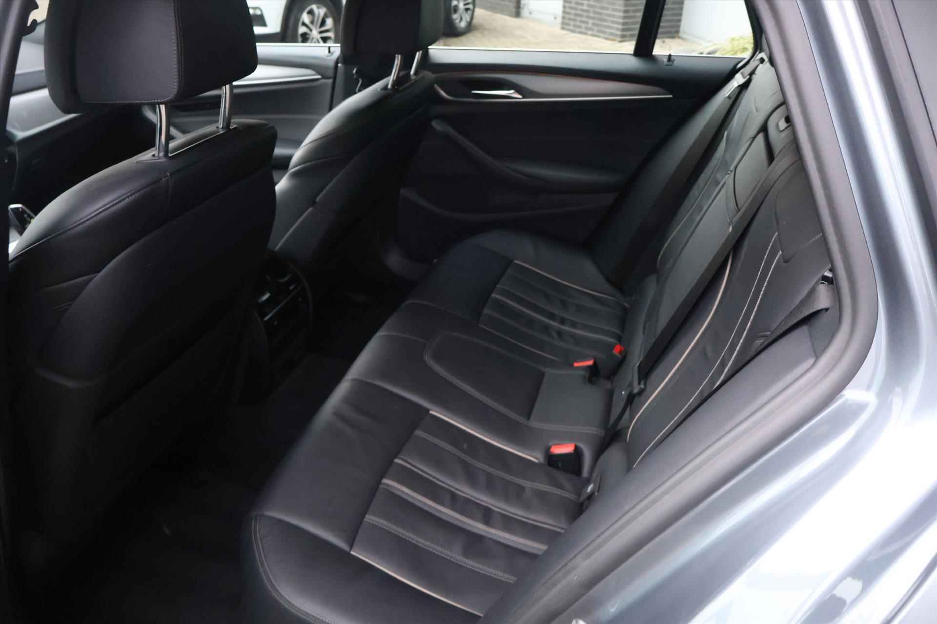 BMW 5-Serie Touring (g31) 520i M-Sport 184pk Aut. Leder | Virtual | Comfort Seats | Trekhaak | Camera - 25/50