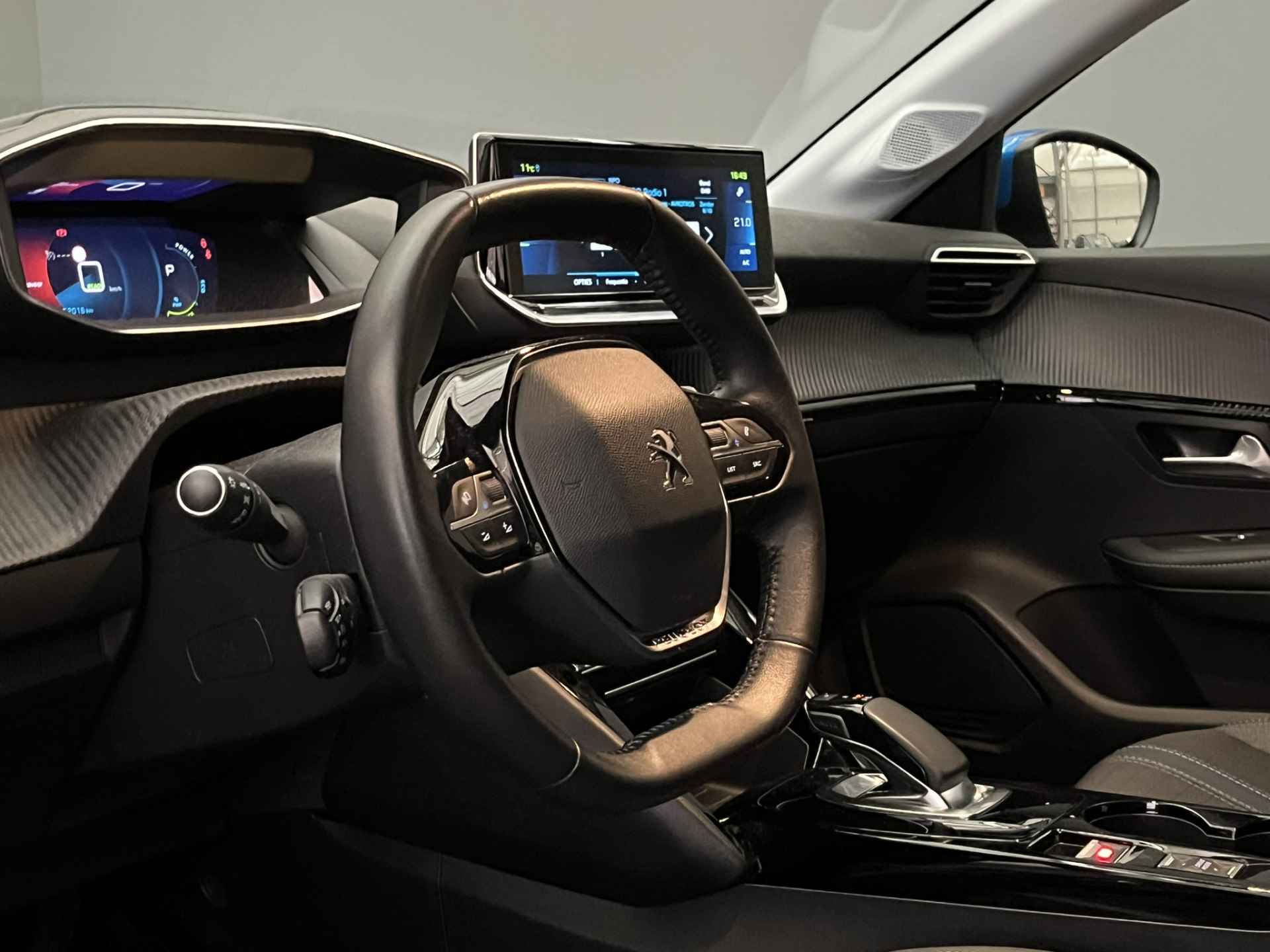 Peugeot e-208 Allure Première | Stoelverwarming | Climate Controle | Keyless | Parkeersensoren voor en achter | Apple Carplay/Android Auto |  LED koplampen | 16'' Lichtmetalen velgen | - 3/46