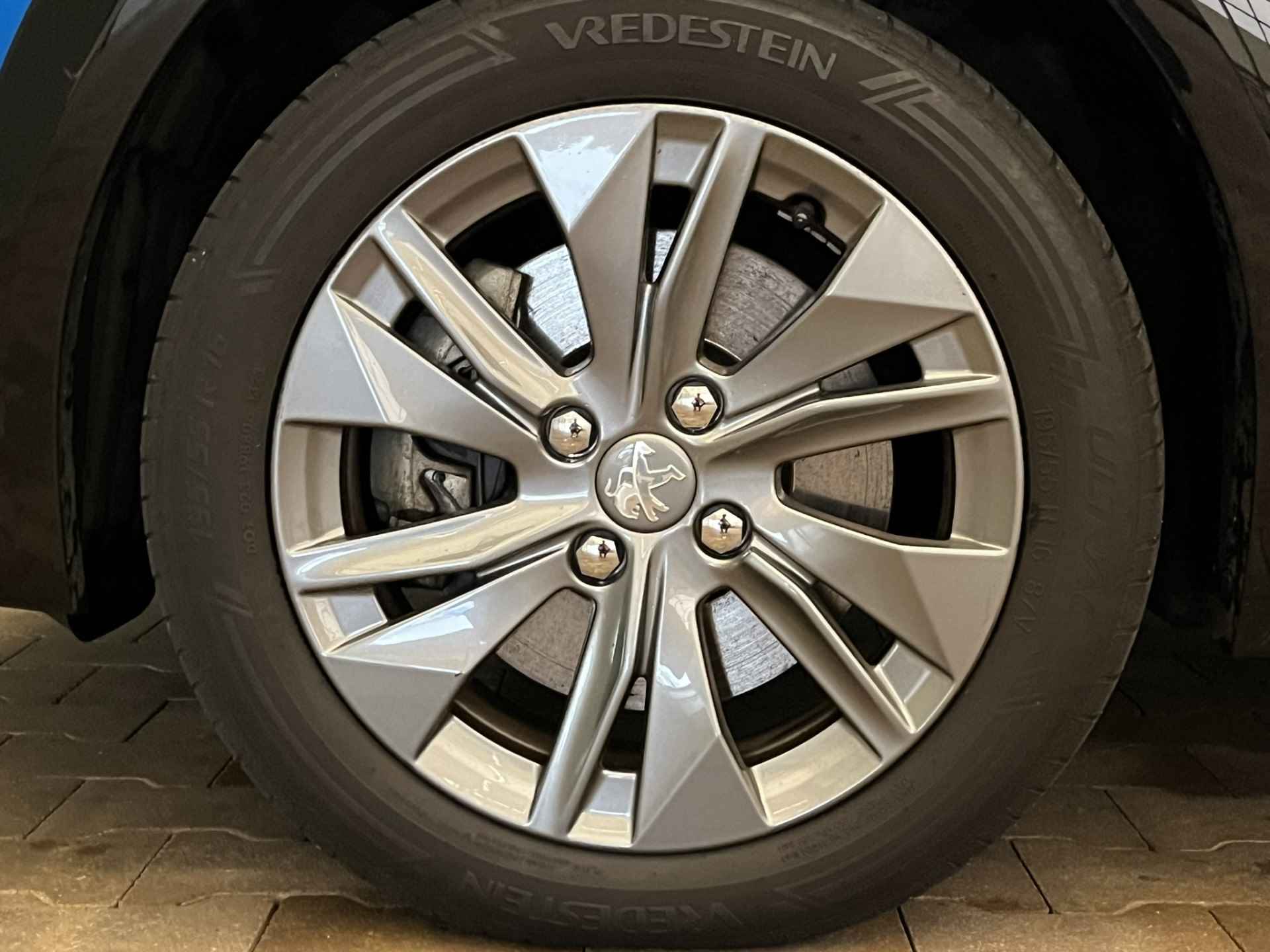 Peugeot e-208 Allure Première | Stoelverwarming | Climate Controle | Keyless | Parkeersensoren voor en achter | Apple Carplay/Android Auto |  LED koplampen | 16'' Lichtmetalen velgen | - 5/46