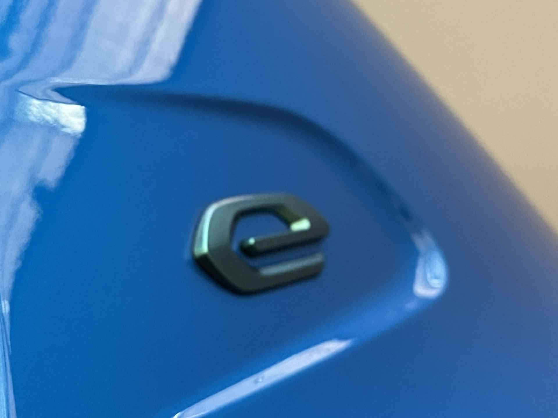 Peugeot e-208 Allure Première | Stoelverwarming | Climate Controle | Keyless | Parkeersensoren voor en achter | Apple Carplay/Android Auto |  LED koplampen | 16'' Lichtmetalen velgen | - 14/46