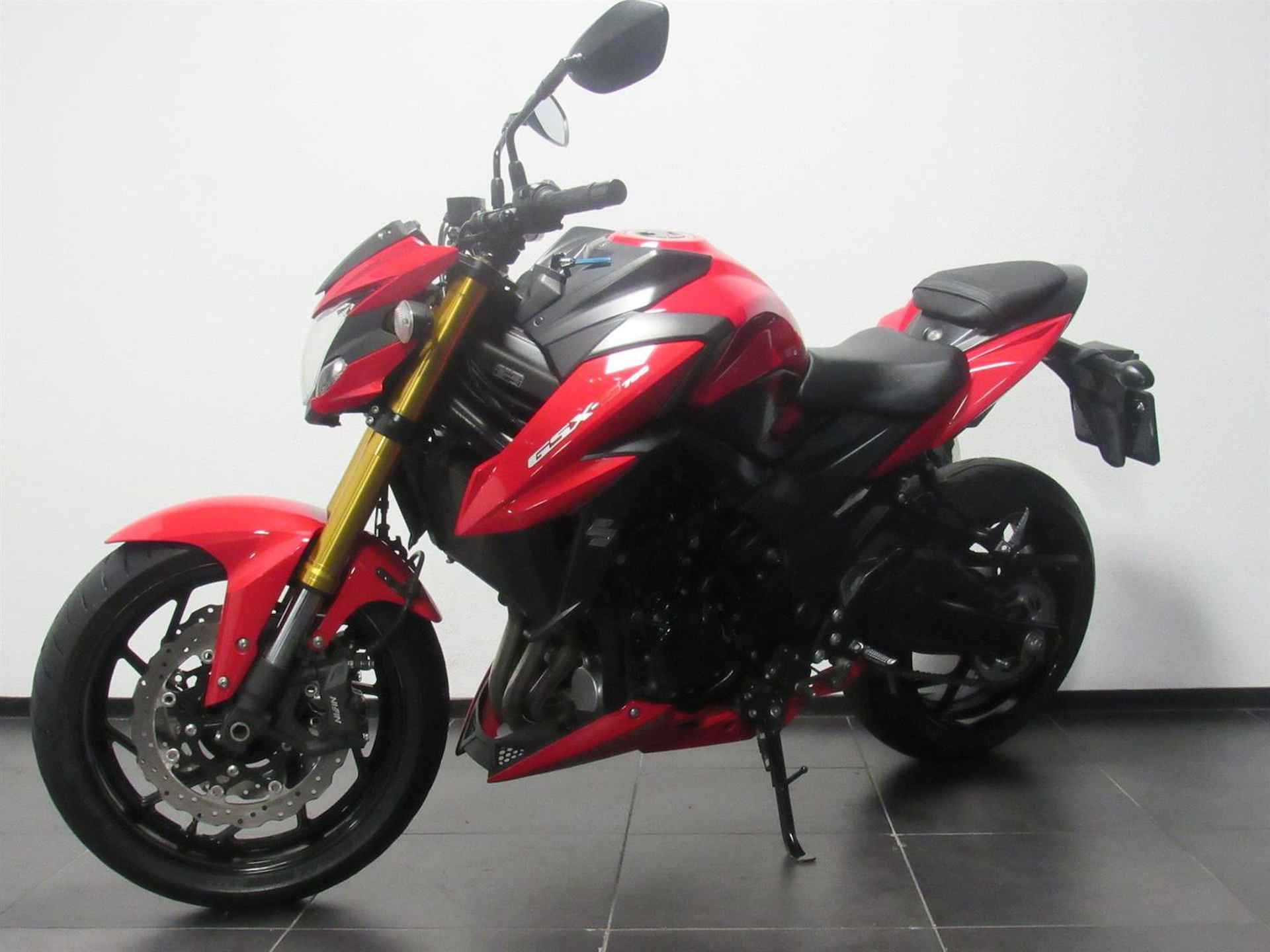 Suzuki GSX-S 750 ABS - 2018 - 3/7