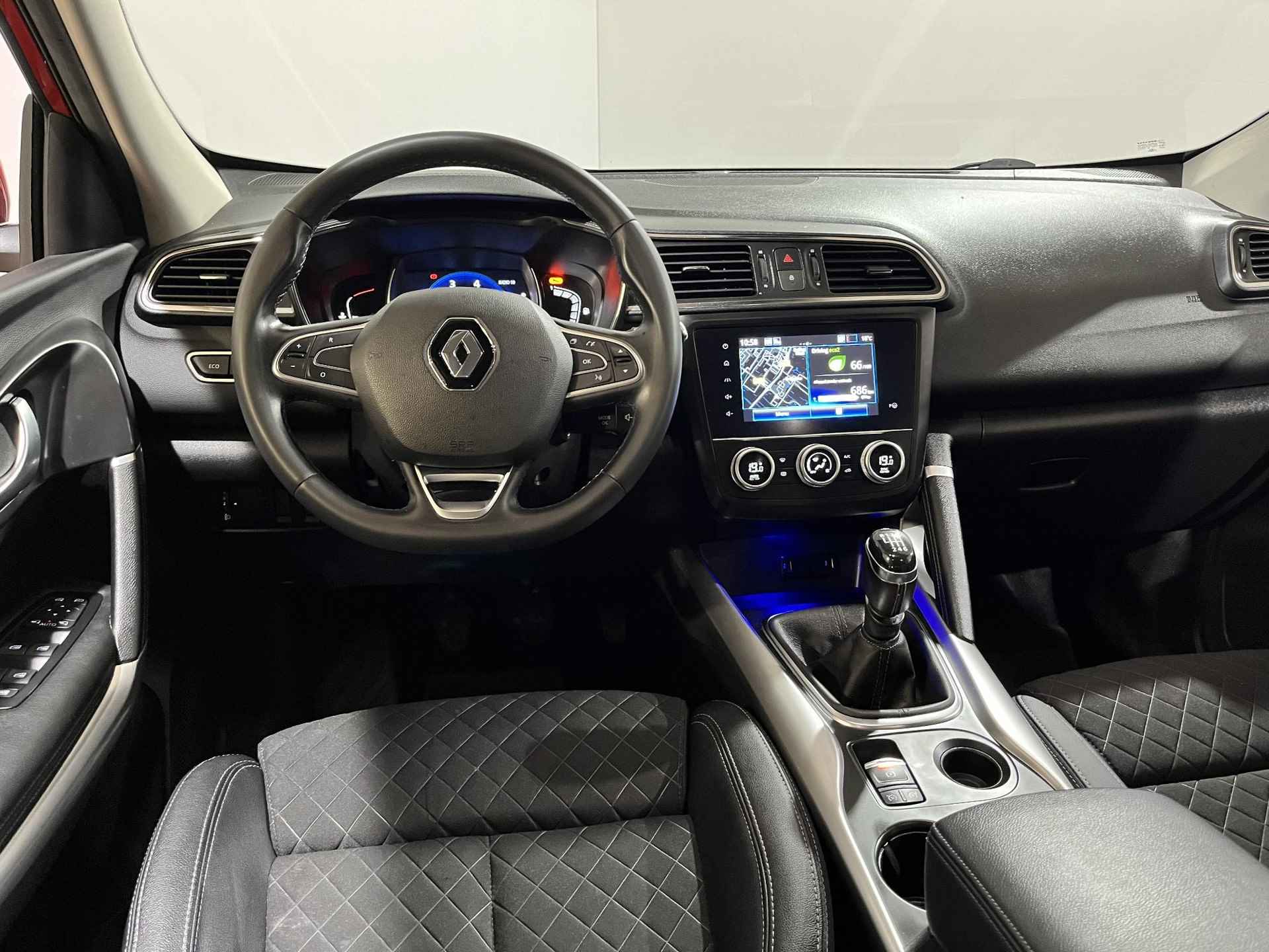 Renault Kadjar 1.3 - 140PK TCe Intens | 1e eigenaar | Navi | Camera | Parkeersensoren | Climate Control | Cruise Control | Lichtmetalen Velgen | LED Koplampen | Licht & Regen Sensor | - 11/30