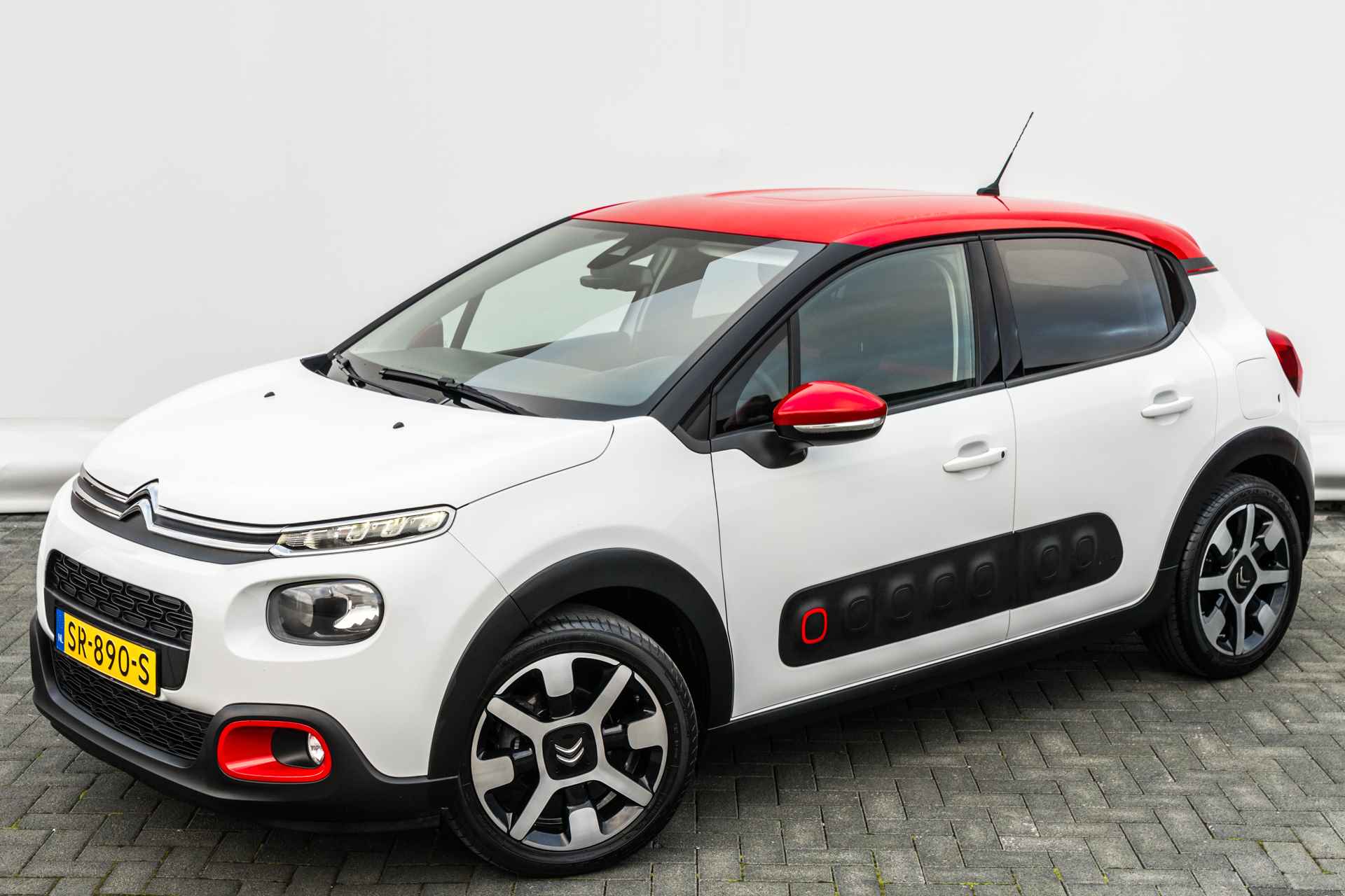 Citroën C3 1.2 PureTech RIJKLAAR INCL :GARANTIE. | 2 e EIGN  | Clima | 16'' LMV | Camera | - 13/35