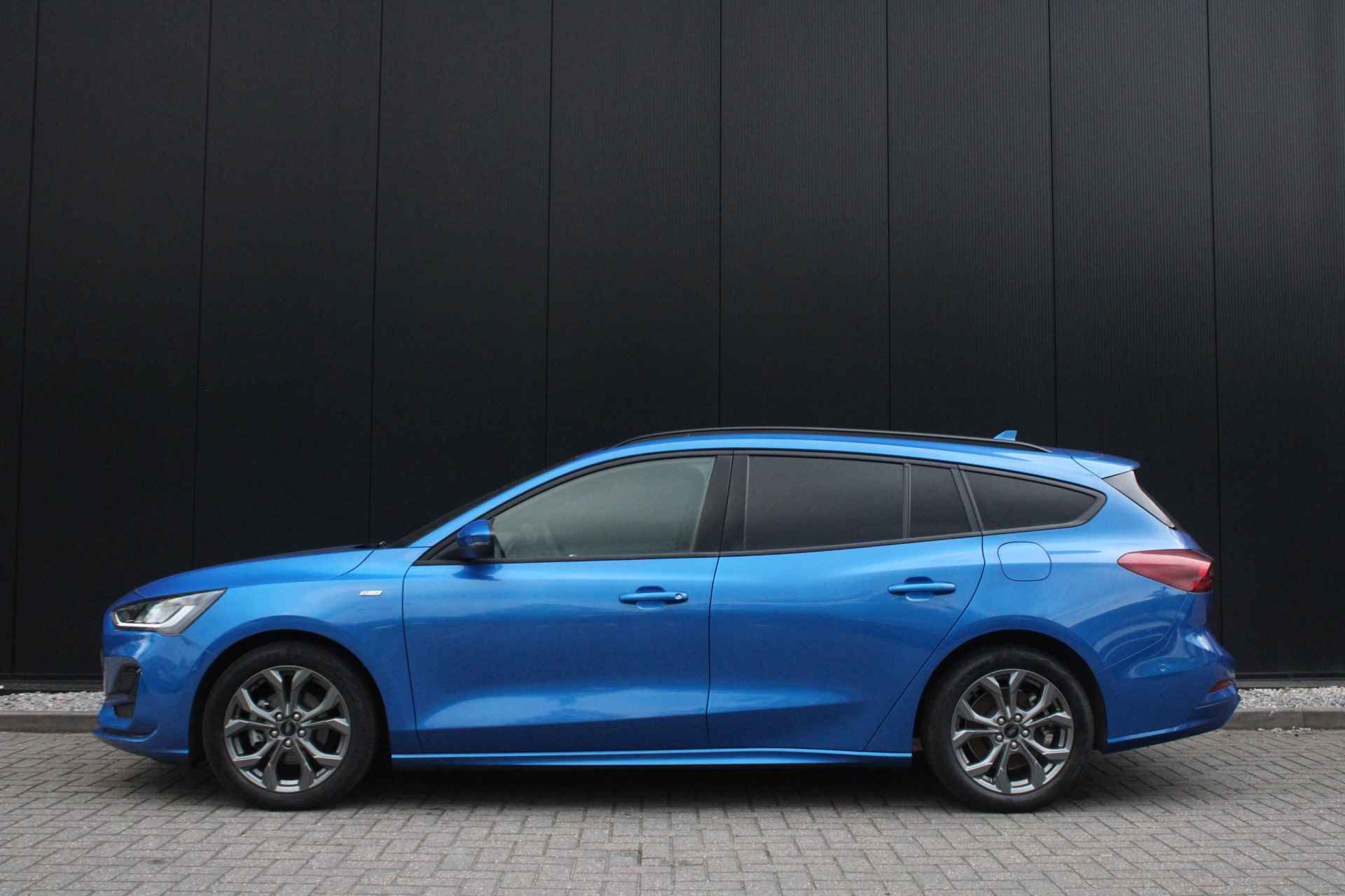 Ford Focus Wagon 1.0 125pk Hybrid ST Line | Camera | Winter-pack | LED | Draadloos Apple carplay / Android auto - 3/33