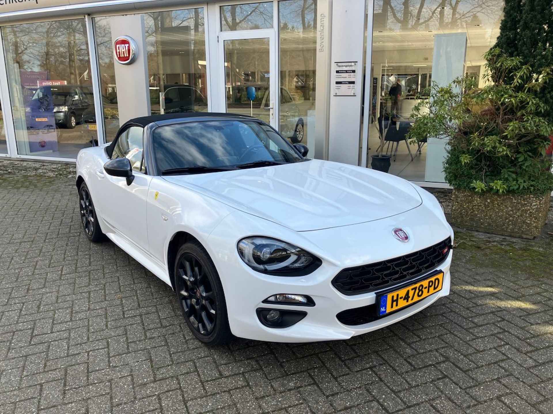 Fiat 124 Spider