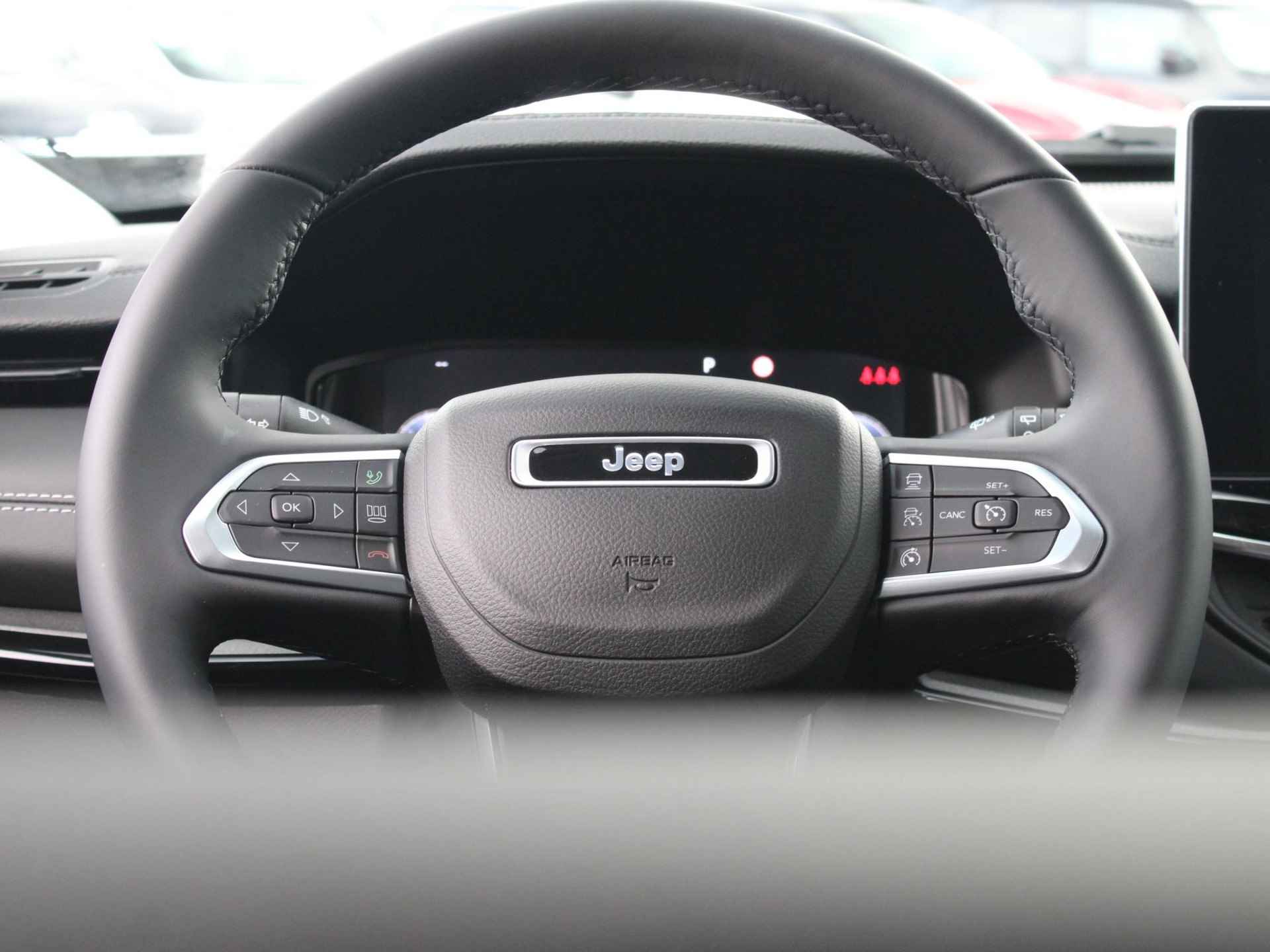 Jeep Compass 1.5T e-Hybrid S | Automaat | Leder | Winter Pack | Schuif/Kanteldak | 19" | Keyless | Apple Carplay | Uit voorraad leverbaar ! - 26/31