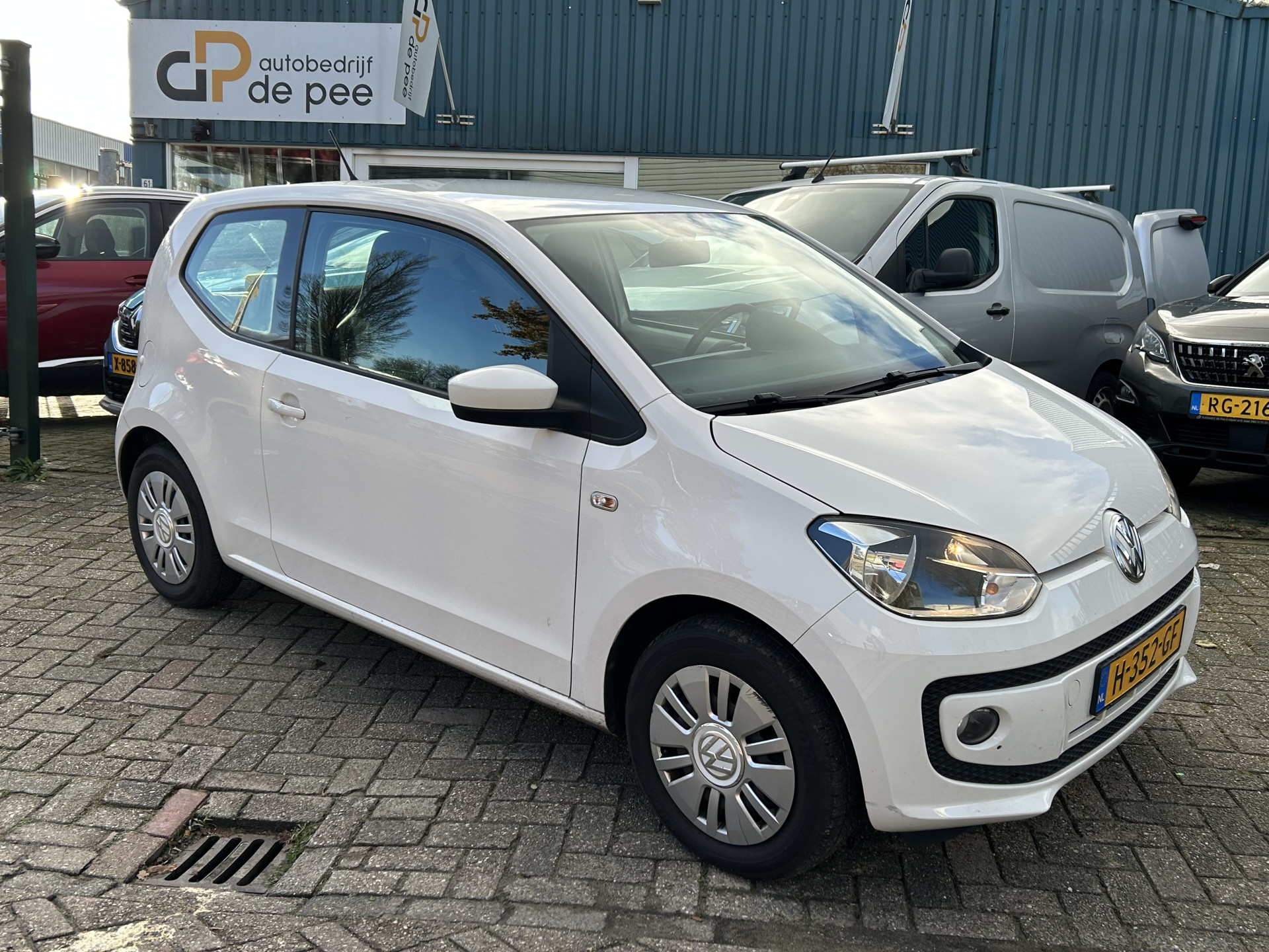 Volkswagen up! 1.0 move up! AUTOMAAT/GARANTIE/AIRCO/RADIO-CD/STOELVERWARMING/CV+AB rijklaarprijs!