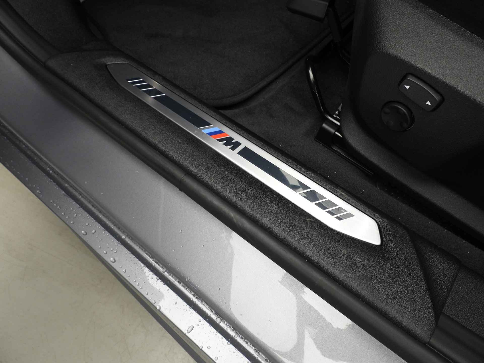 BMW 1 Serie 5-deurs 118i M-Sportpakket Pro - 34/40