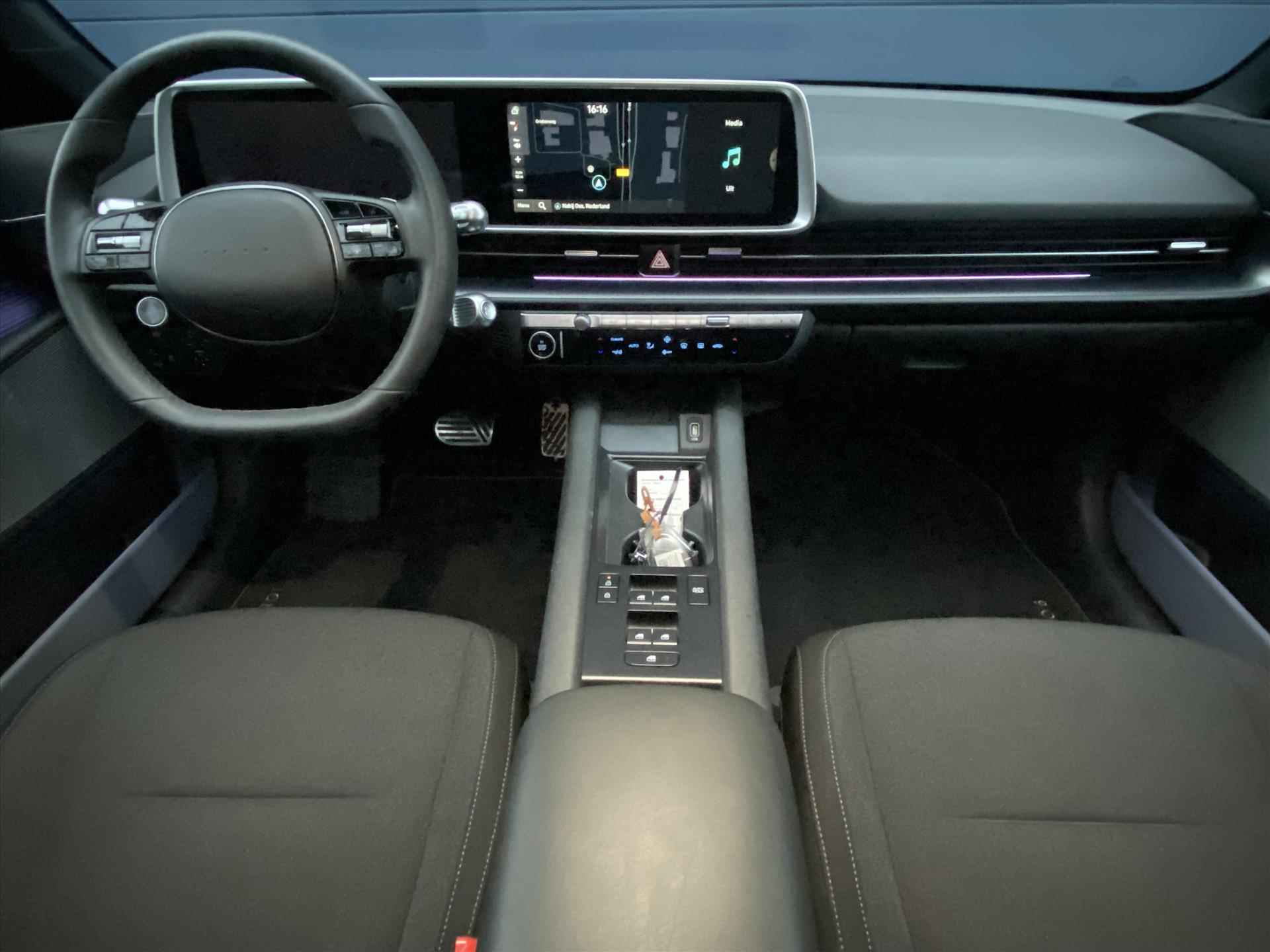 Hyundai Ioniq 6 77,4 kWh 229pk RWD Connect | Navigatie | Climate Control | Cruise Control | Camera | Parkeersensoren V+A | Stoel en Stuur Verwarming | - 7/36
