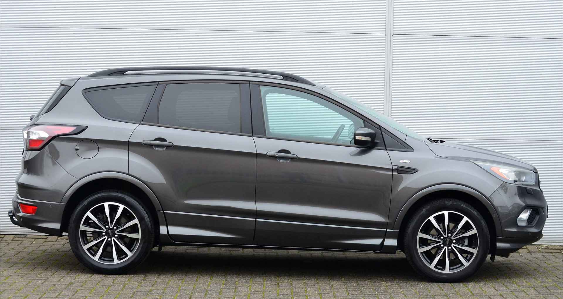 Ford Kuga 1.5 ECOBOOST ST-LINE | HOGE ZIT | TREKHAAK 2000KG | 150PK | LEDER ALCANTARA | WINTERPAKKET | ALL IN RIJKLAARPRIJS - 12/46