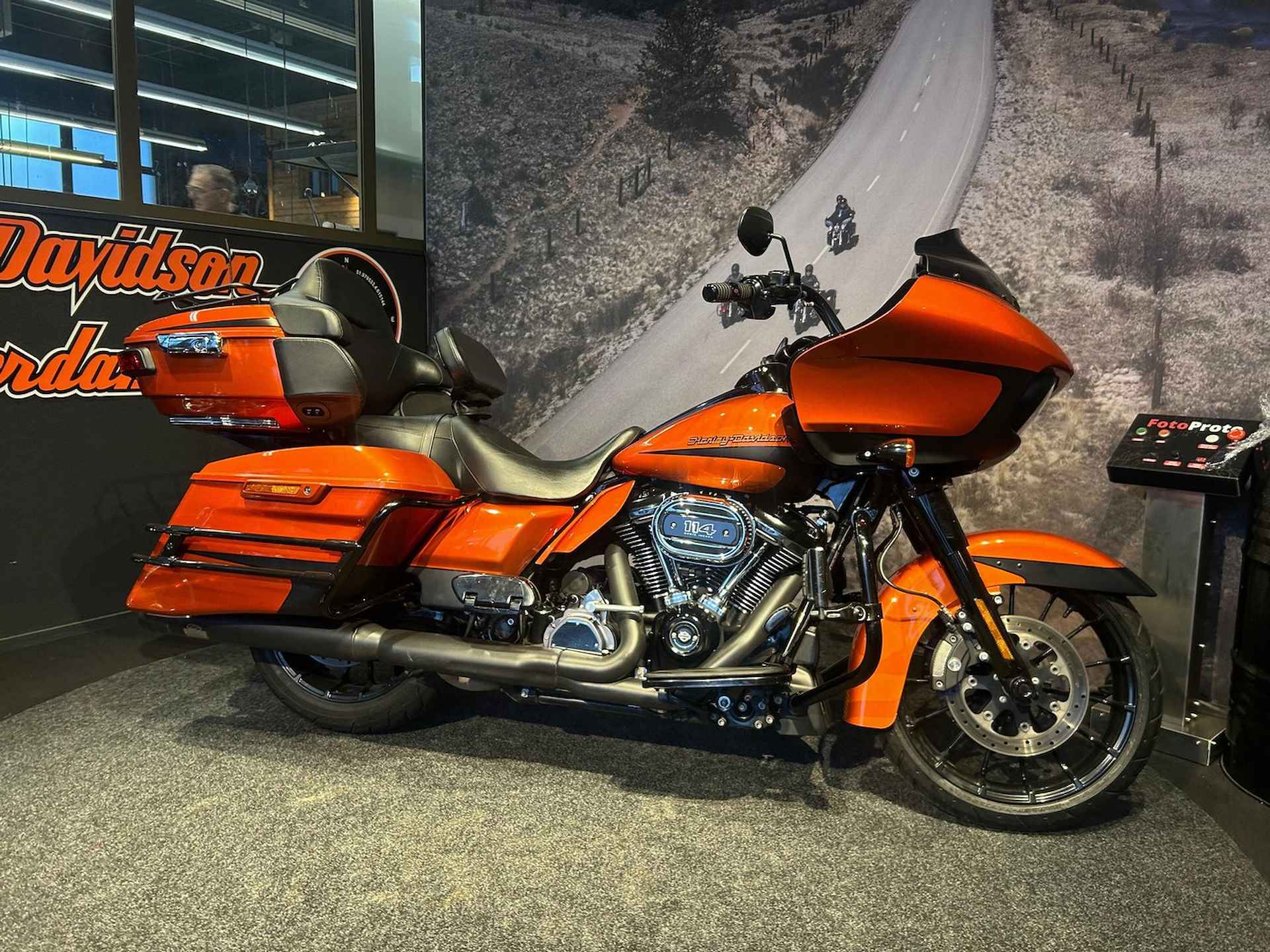 Harley-Davidson FLTRXS Road Glide Spec.Cust.C.