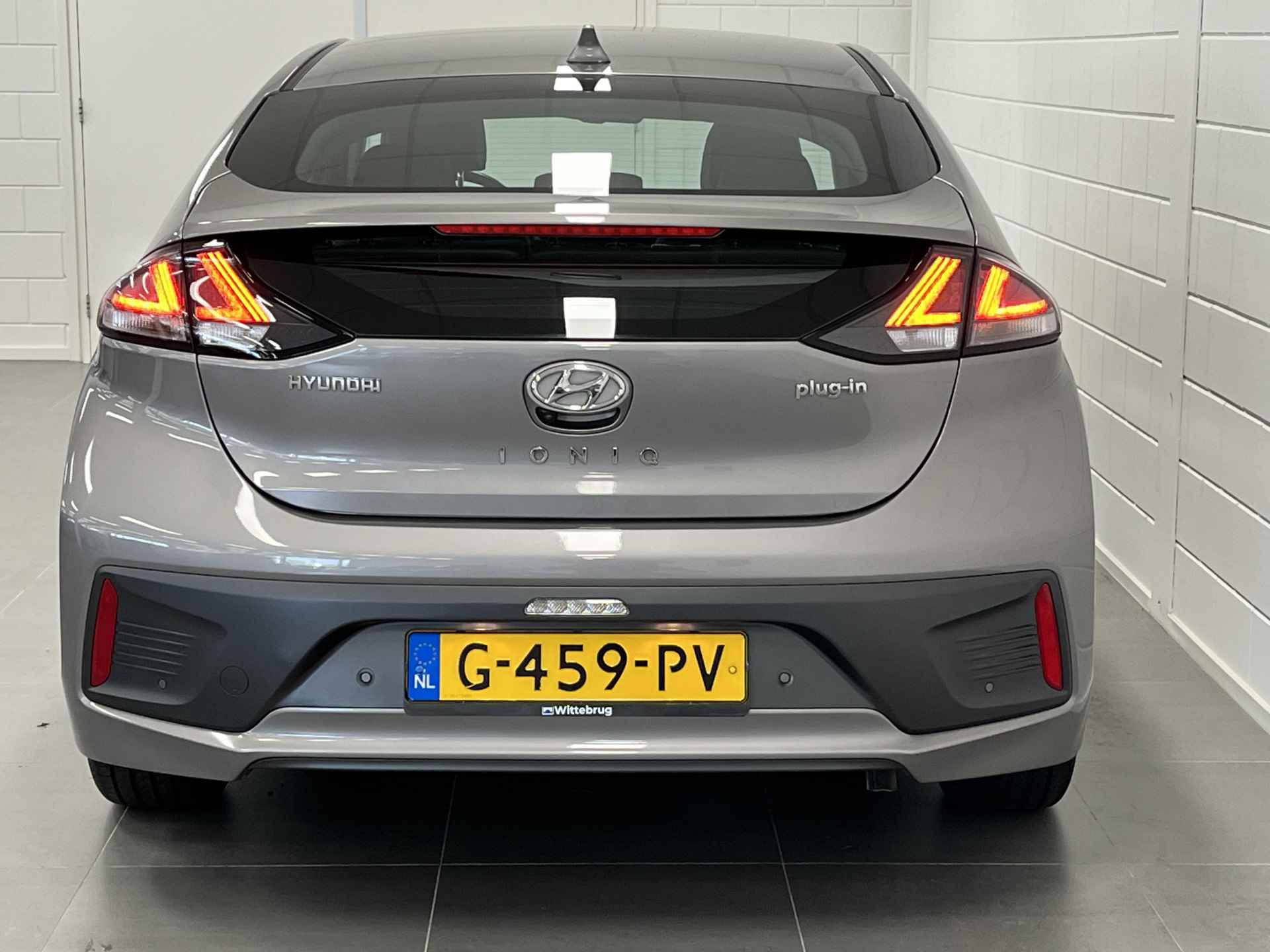 Hyundai IONIQ 1.6 GDi PHEV Premium LEDER | NAVIGATIE | STOELVERWARMING / KOELING | STUURWIEL VERWARMING - 44/46