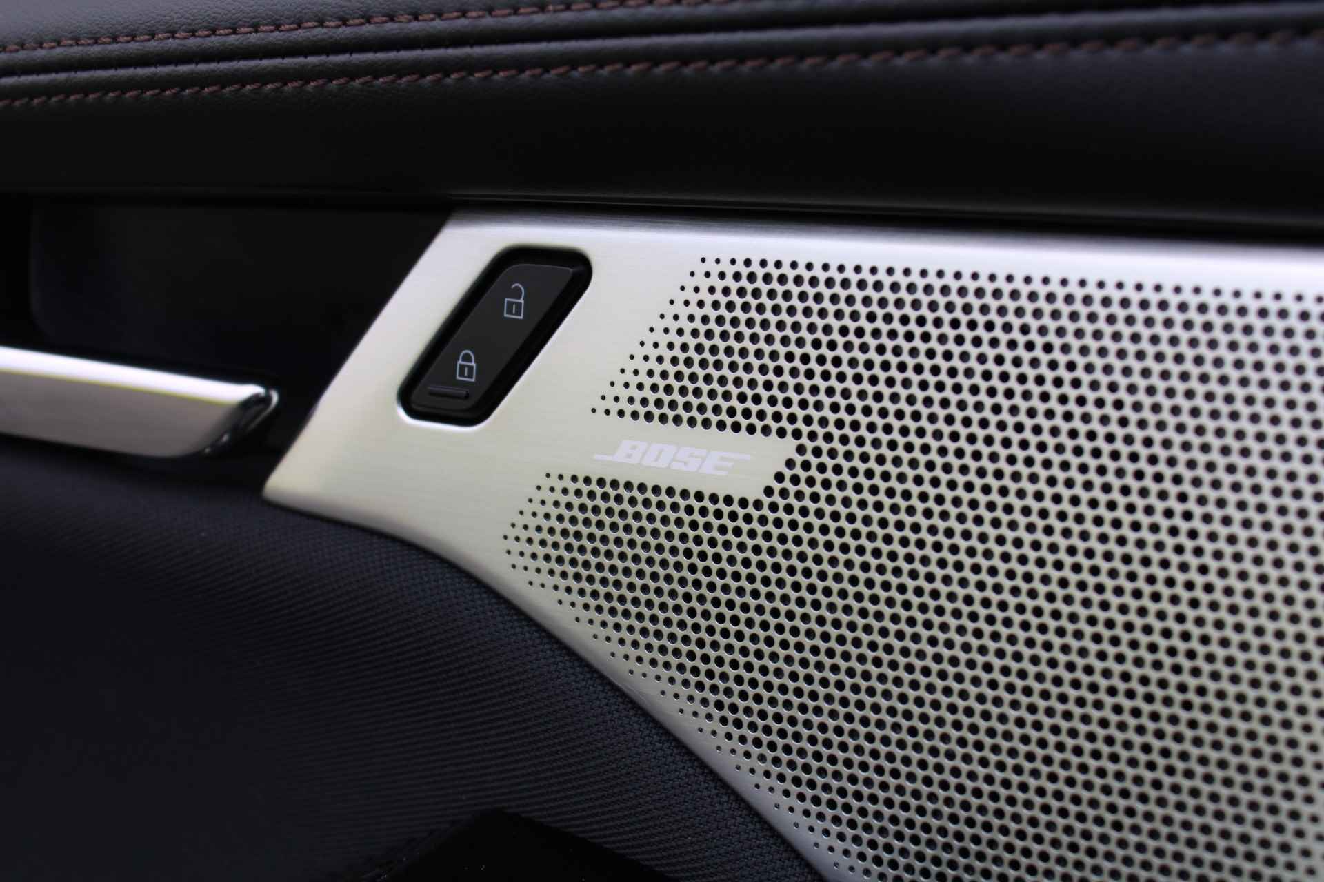 Mazda 3 2.0 SkyActiv-X 180 Comfort met Bose | Airco | Navi | Cruise | PDC | Camera | Bluetooth | 16"LM | - 27/34