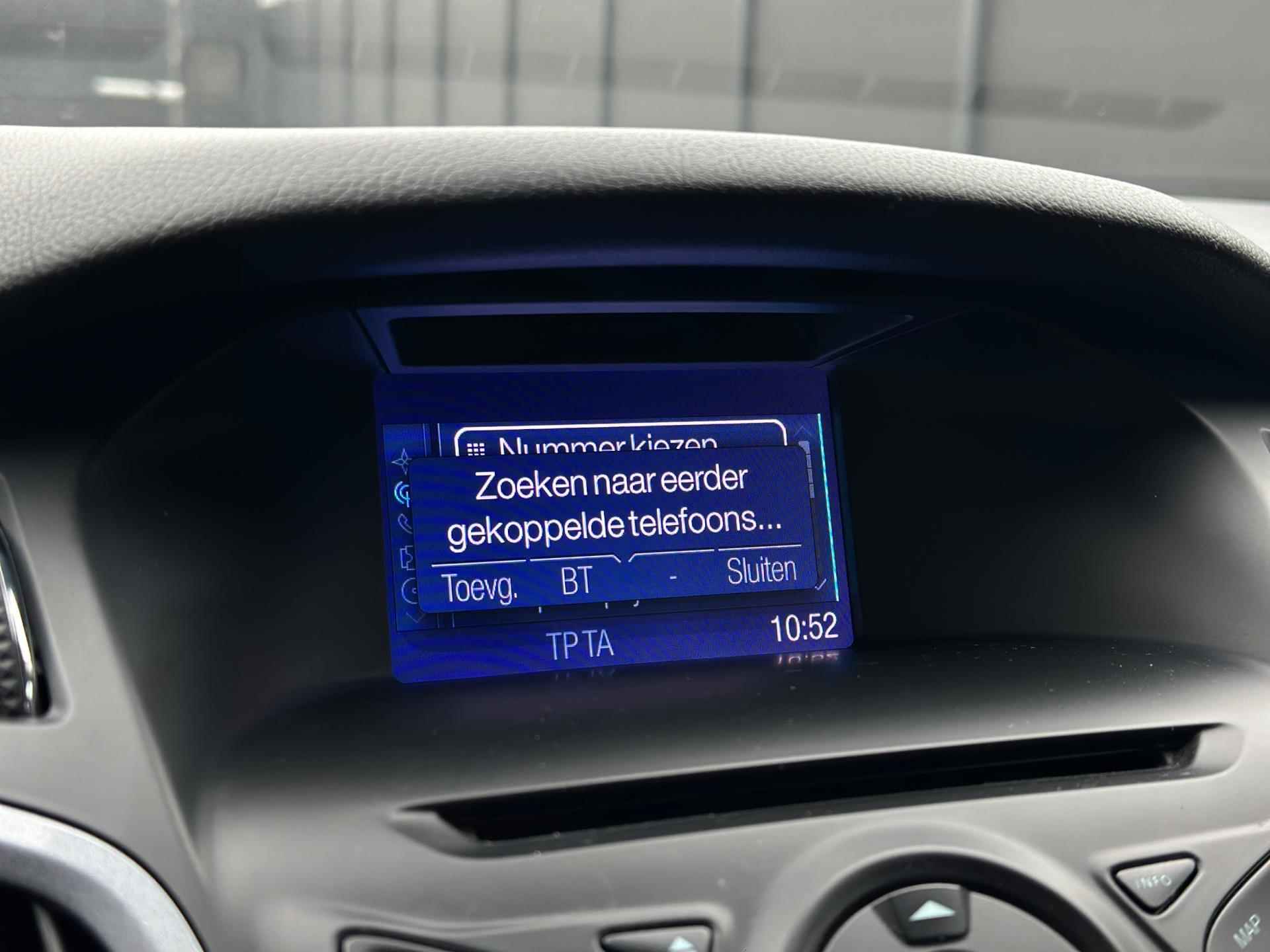 Ford Focus Wagon 1.0 EcoBoost Titanium Navigatie - 13/24