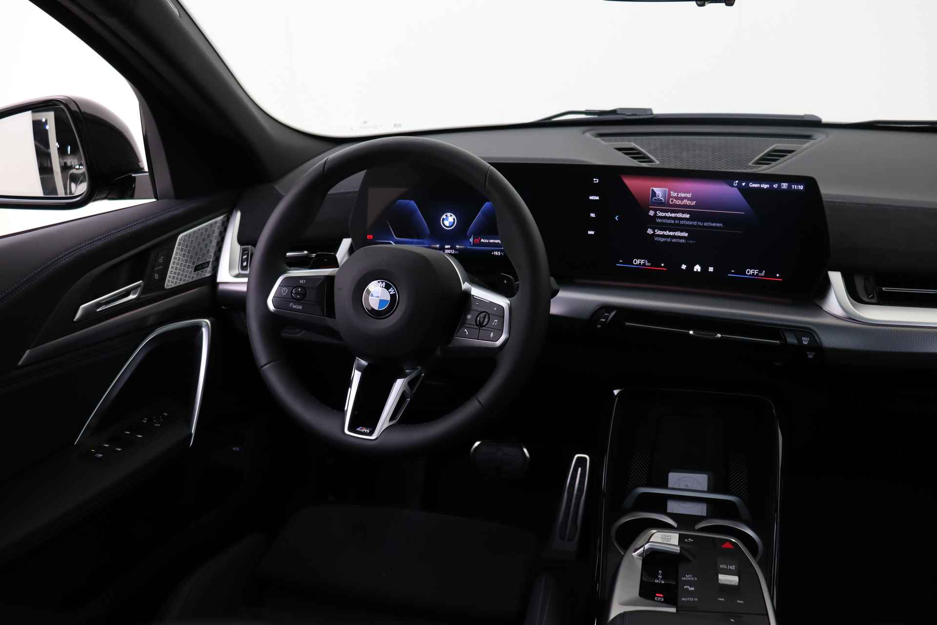 BMW X2 sDrive20i M Sport Automaat / Panoramadak / Trekhaak  / Adaptieve LED / Sportstoelen  / Adaptief M Onderstel / Harman-Kardon / Comfort Access - 22/61