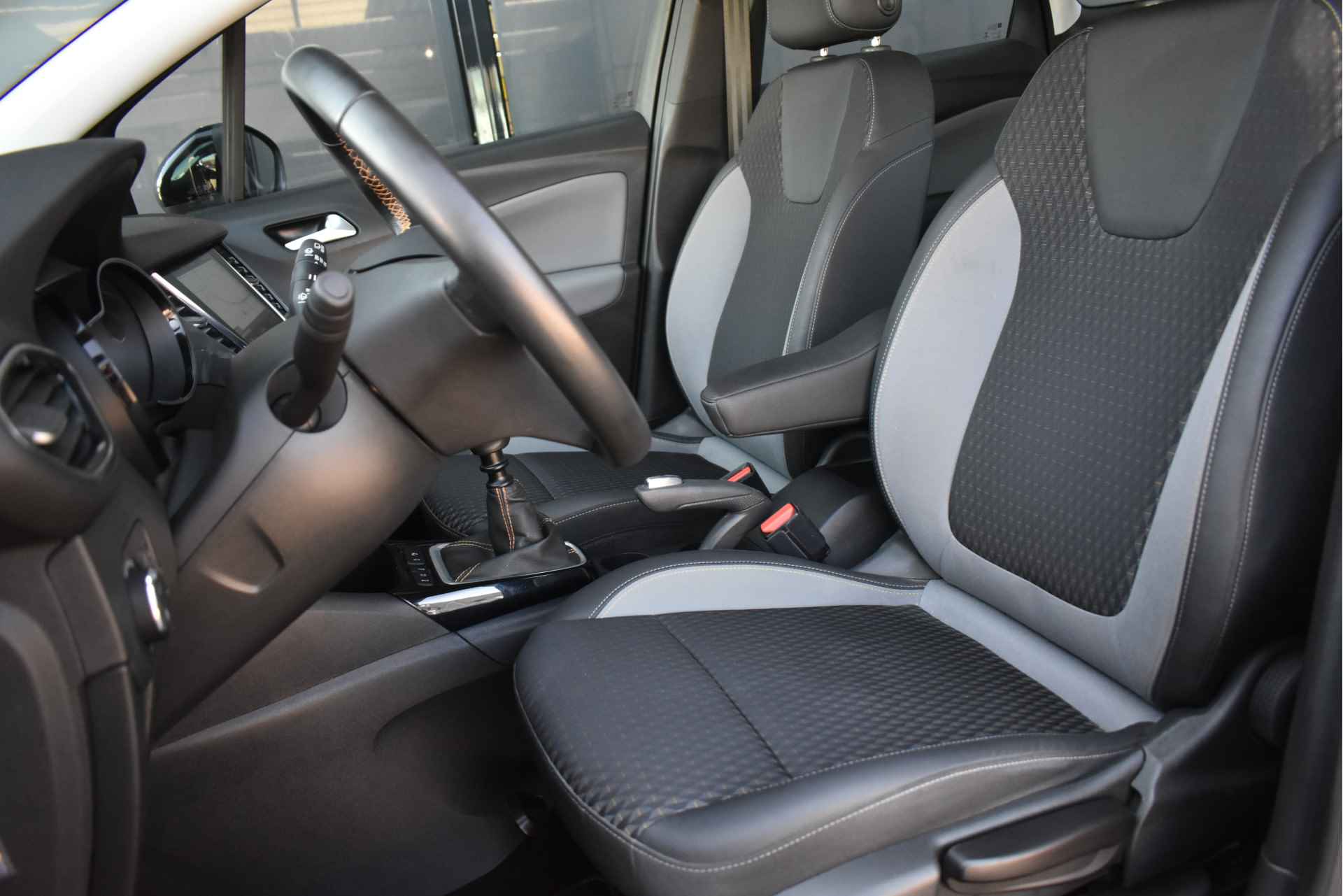 Opel Crossland X 1.2 Turbo Innovation 110pk | Navigatie | Climate Control | Full-LED | Parkeersensoren | Apple Carplay | Android Auto | Dealerond - 6/34