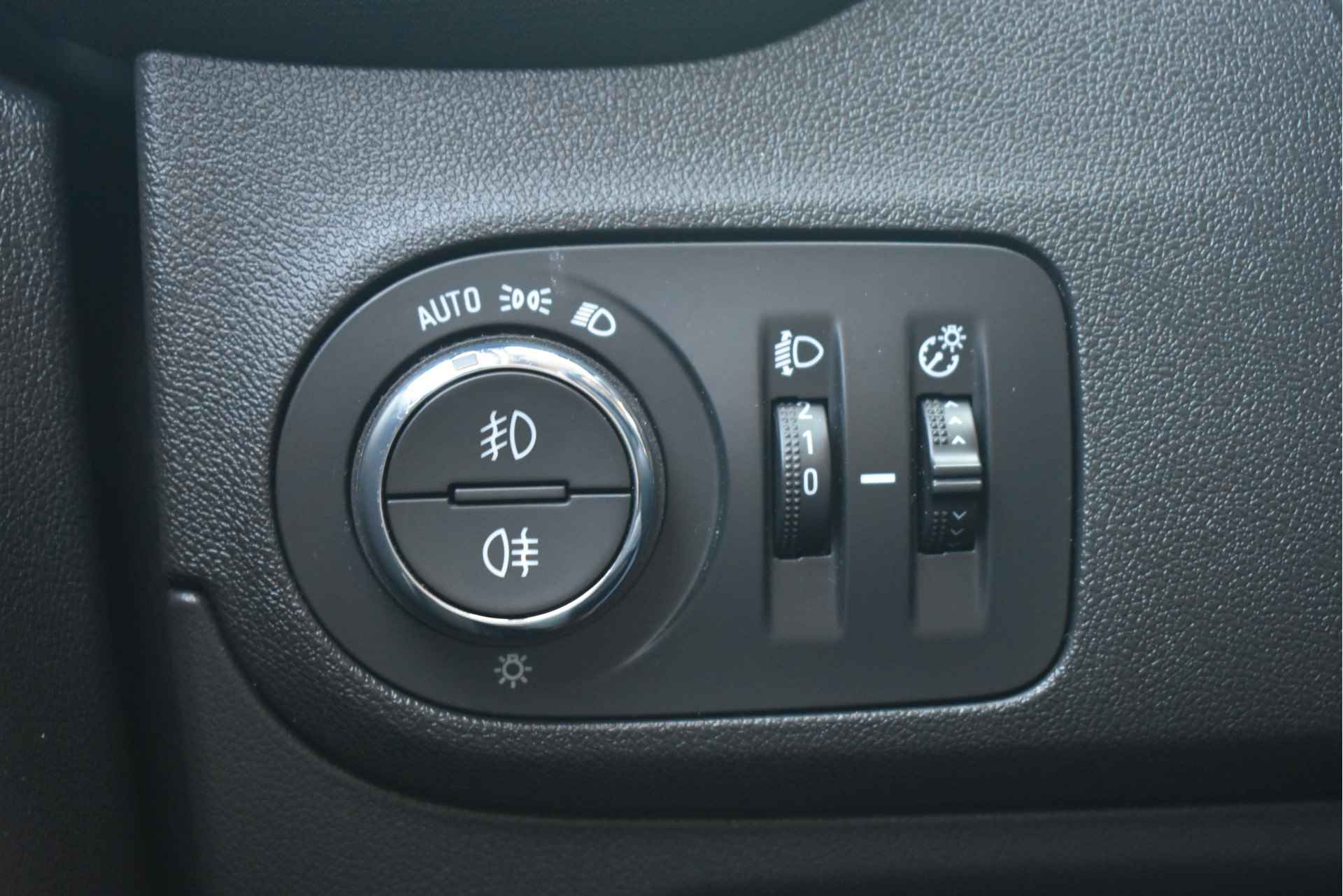 Opel Crossland X 1.2 Turbo Innovation 110pk | Navigatie | Climate Control | Full-LED | Parkeersensoren | Apple Carplay | Android Auto | Dealerond - 23/34