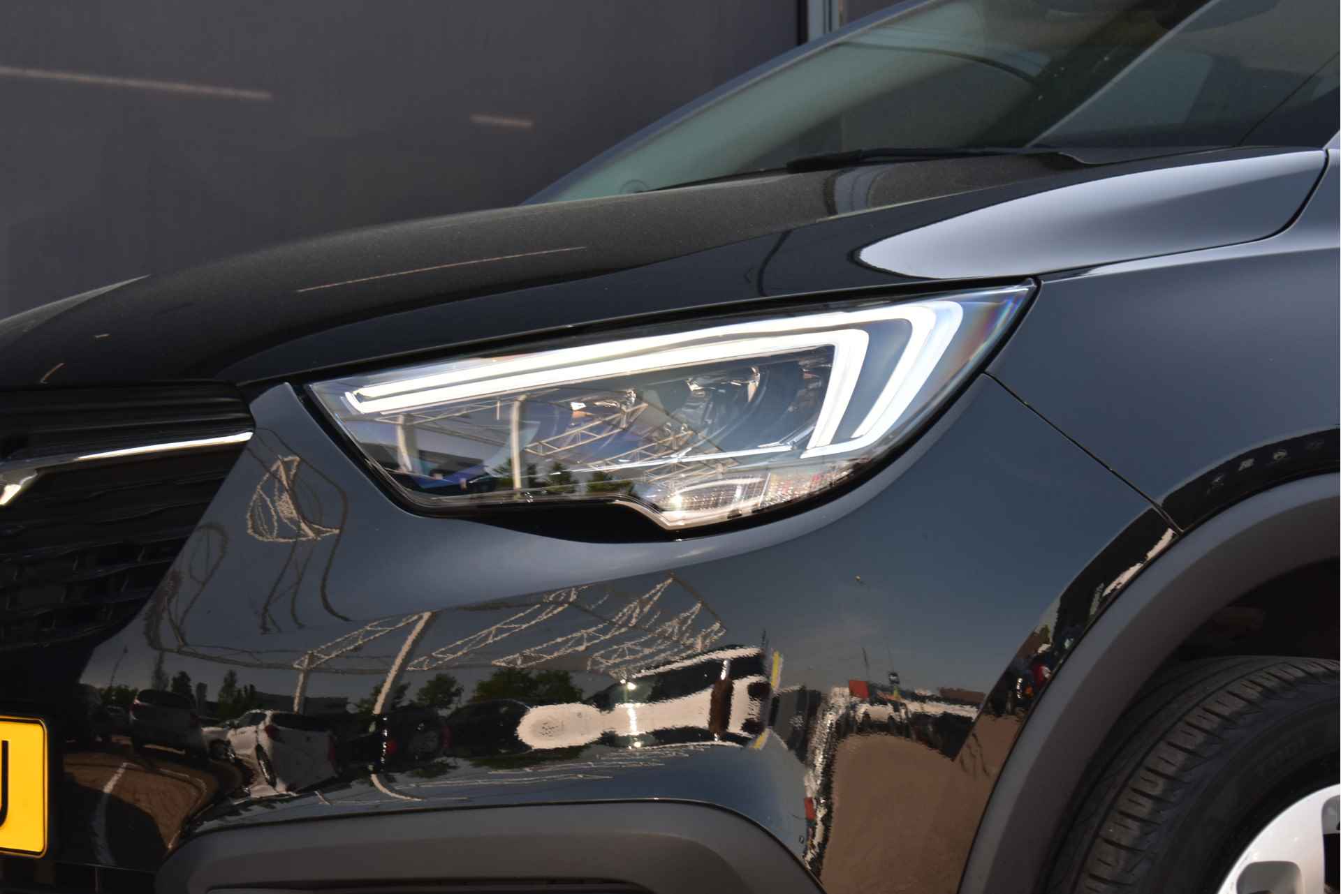 Opel Crossland X 1.2 Turbo Innovation 110pk | Navigatie | Climate Control | Full-LED | Parkeersensoren | Apple Carplay | Android Auto | Dealerond - 27/34
