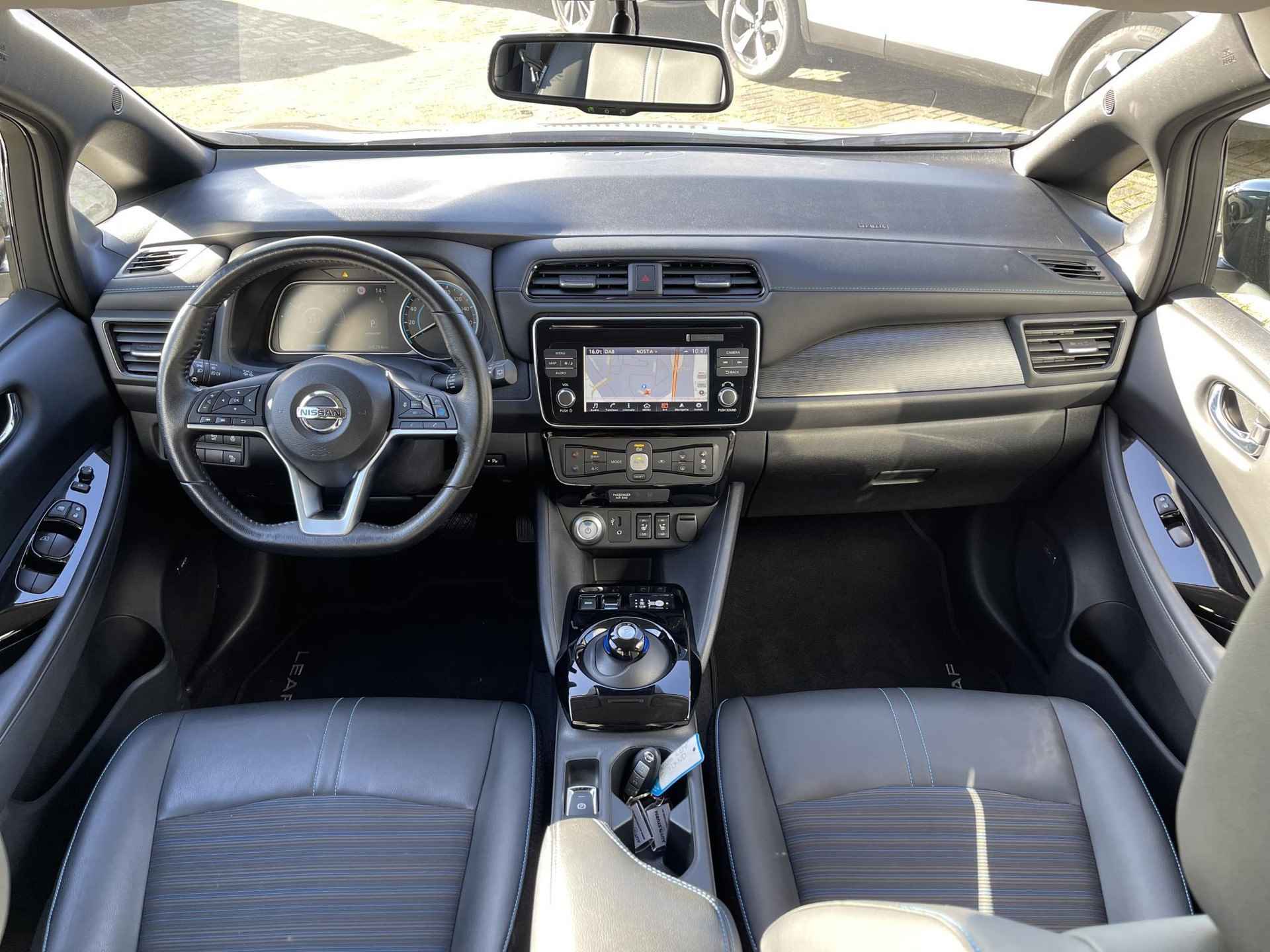 Nissan LEAF Tekna 40 kWh *SUBSIDIE MOGELIJK* | Navigatie Full-Map | 360° Camera | Leder/Alcantara | BOSE Audio | Park. Assist | Apple Carplay/Android Auto | Rijklaarprijs! - 13/27