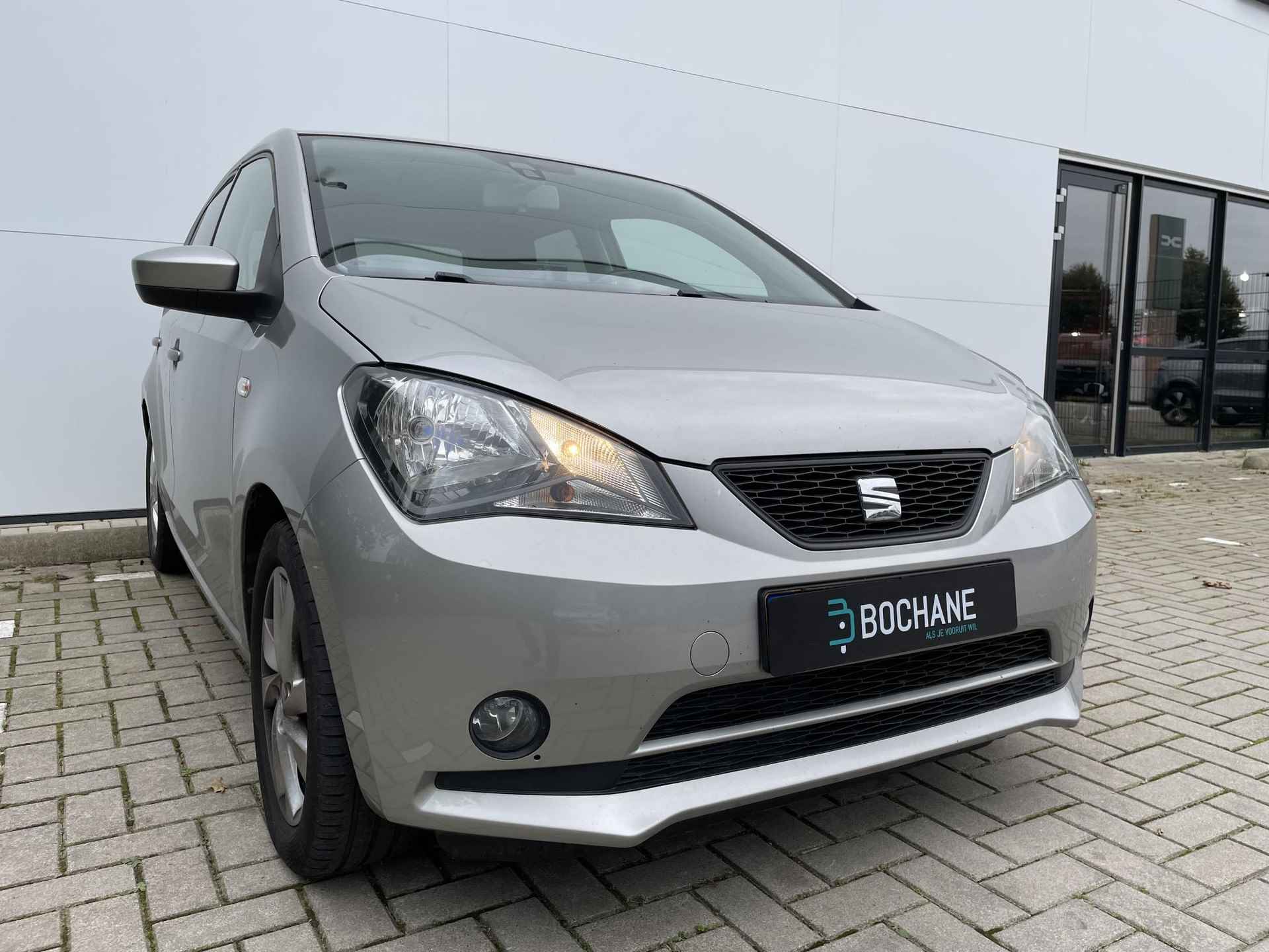 SEAT Mii 1.0 Sport Connect Airco / Navigatie / Lichtmetalen Velgen / Parkeersensoren / Privacy Glass - 8/18