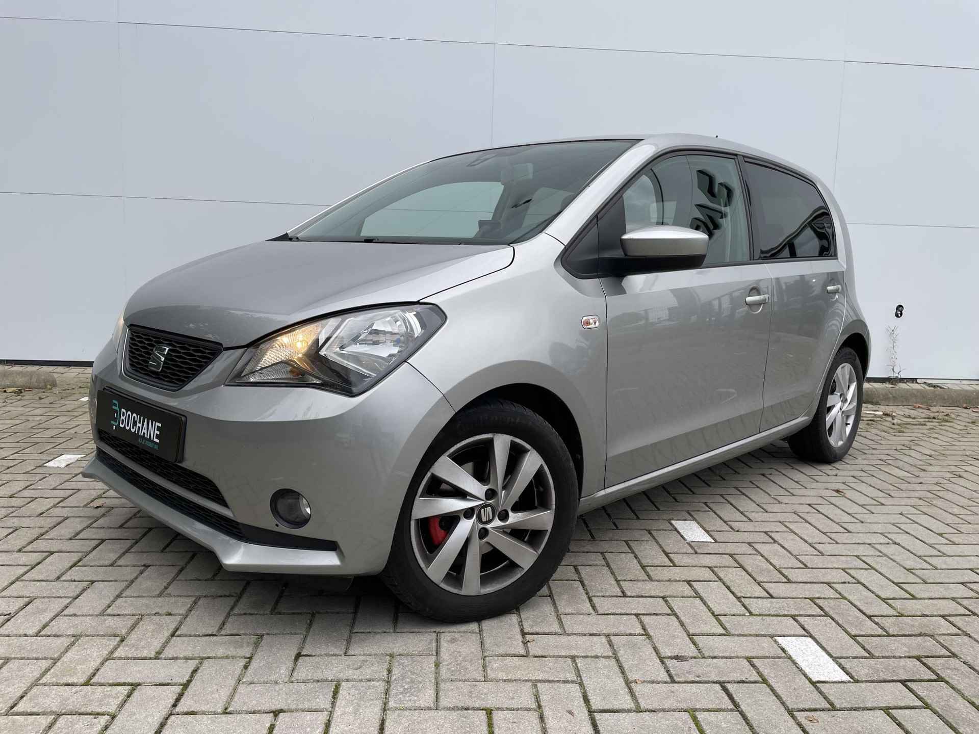 SEAT Mii 1.0 Sport Connect Airco / Navigatie / Lichtmetalen Velgen / Parkeersensoren / Privacy Glass - 17/18