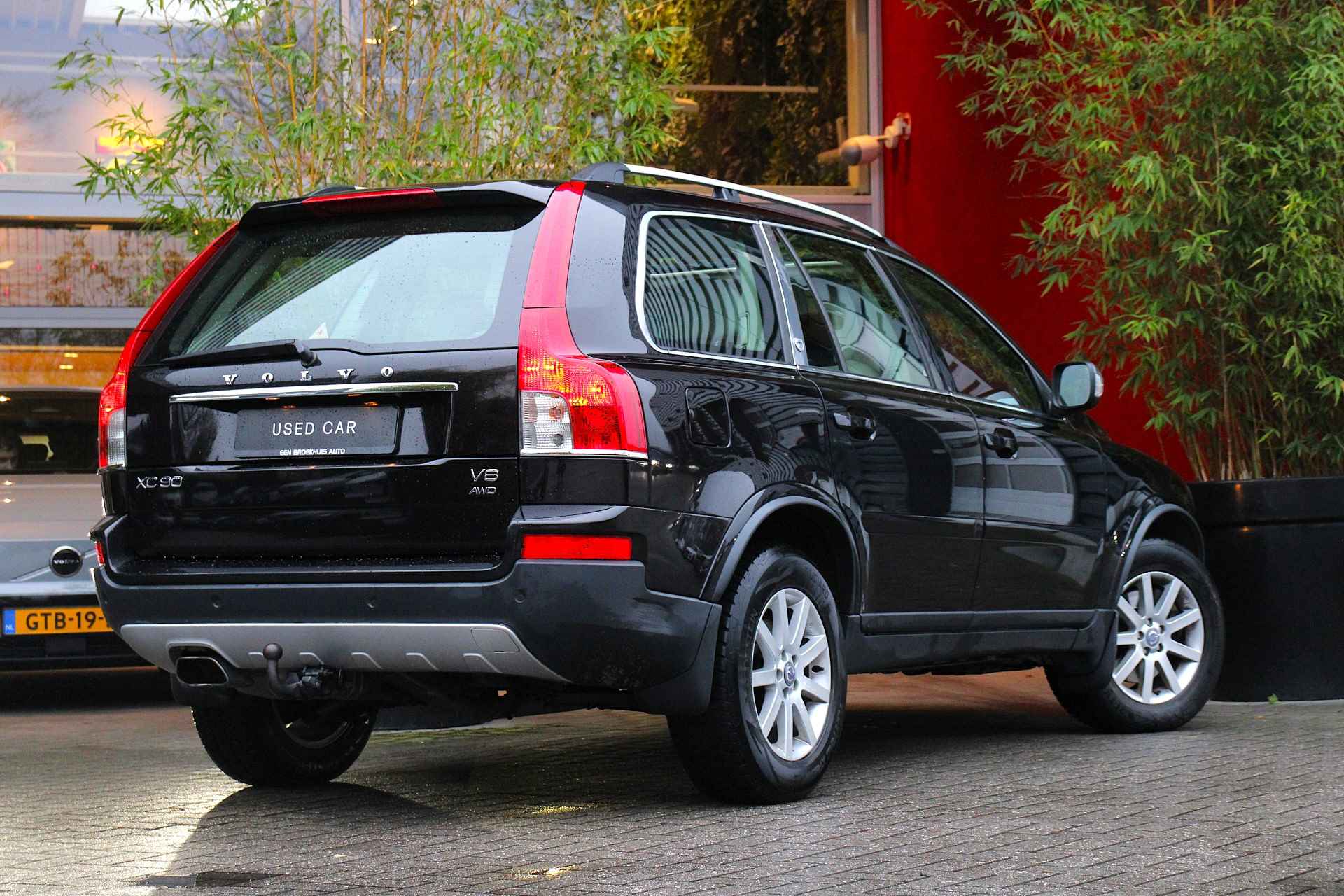 Volvo XC90 4.4 V8 Executive Edition | NL-Auto | 20" Zomerset | Trekhaak | Schuifdak | Navigatie | Massage - 3/24