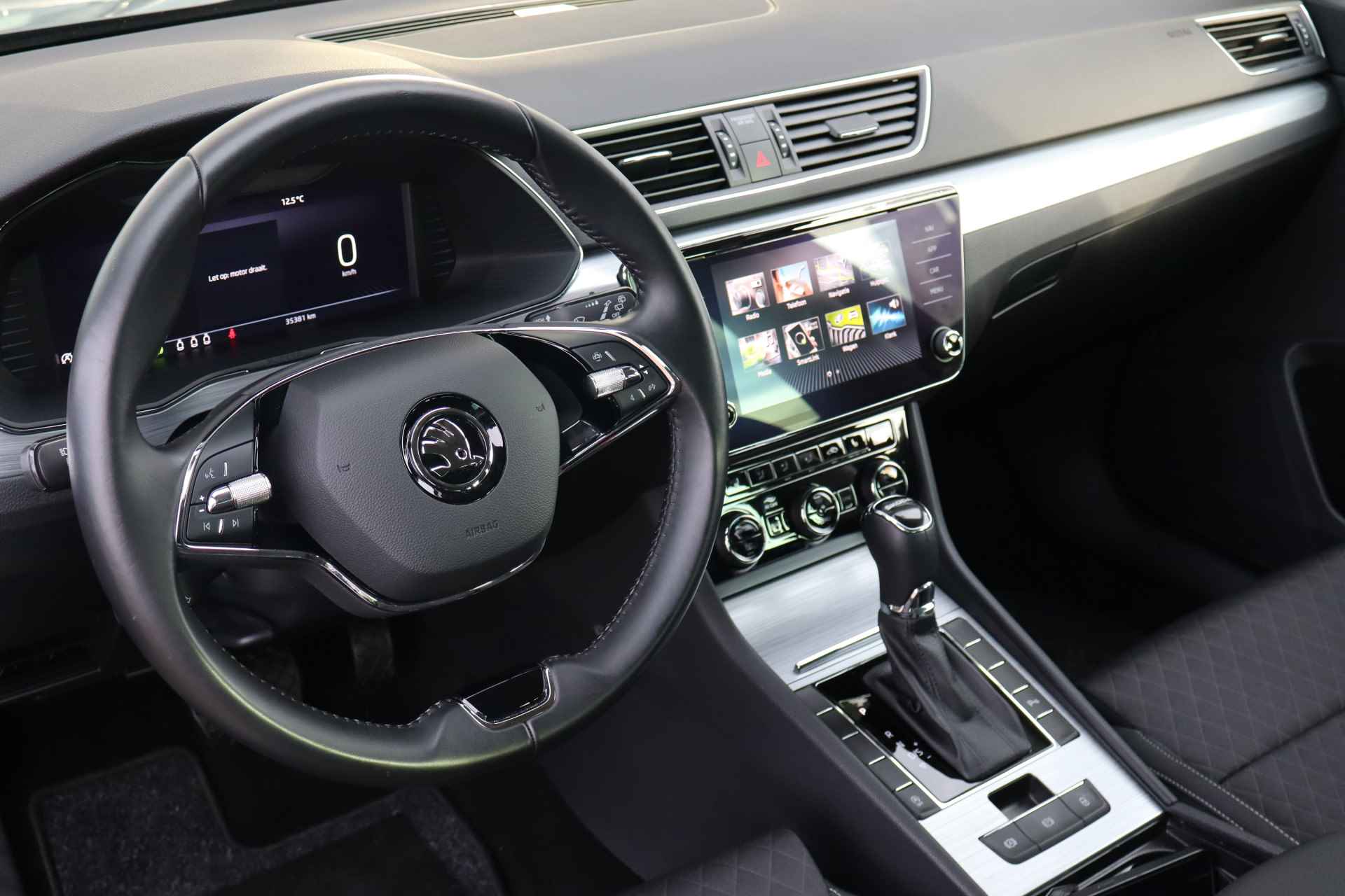 Škoda Superb Combi 1.5 TSI ACT Business Edition | Navigatie | Parkeersensoren | Stoelverwarming | Trekhaak | - 4/32