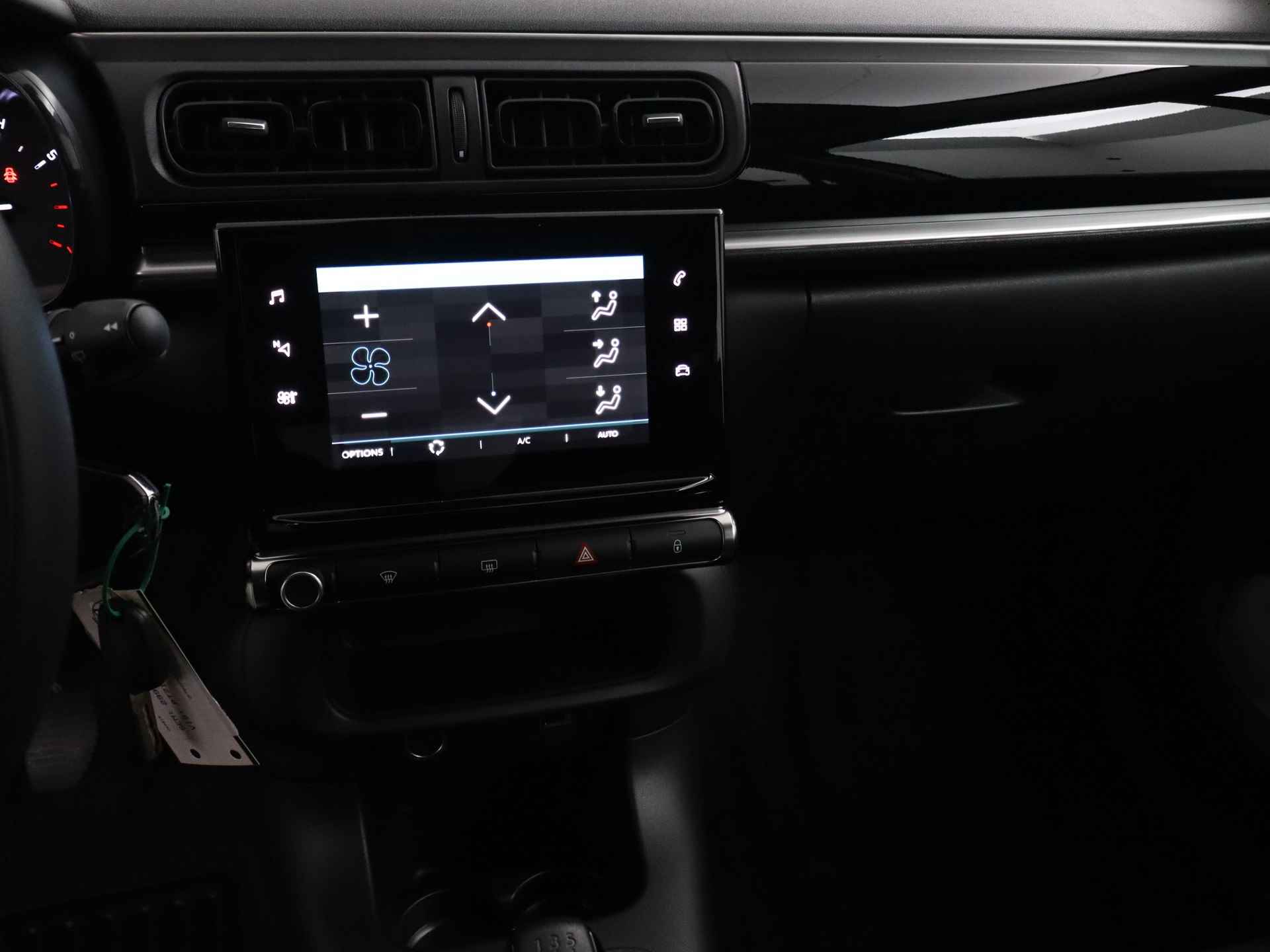 Citroën C3 PureTech 83pk Plus | Rijklaar | Parkeersensoren | Connect Navigatie | - 14/25
