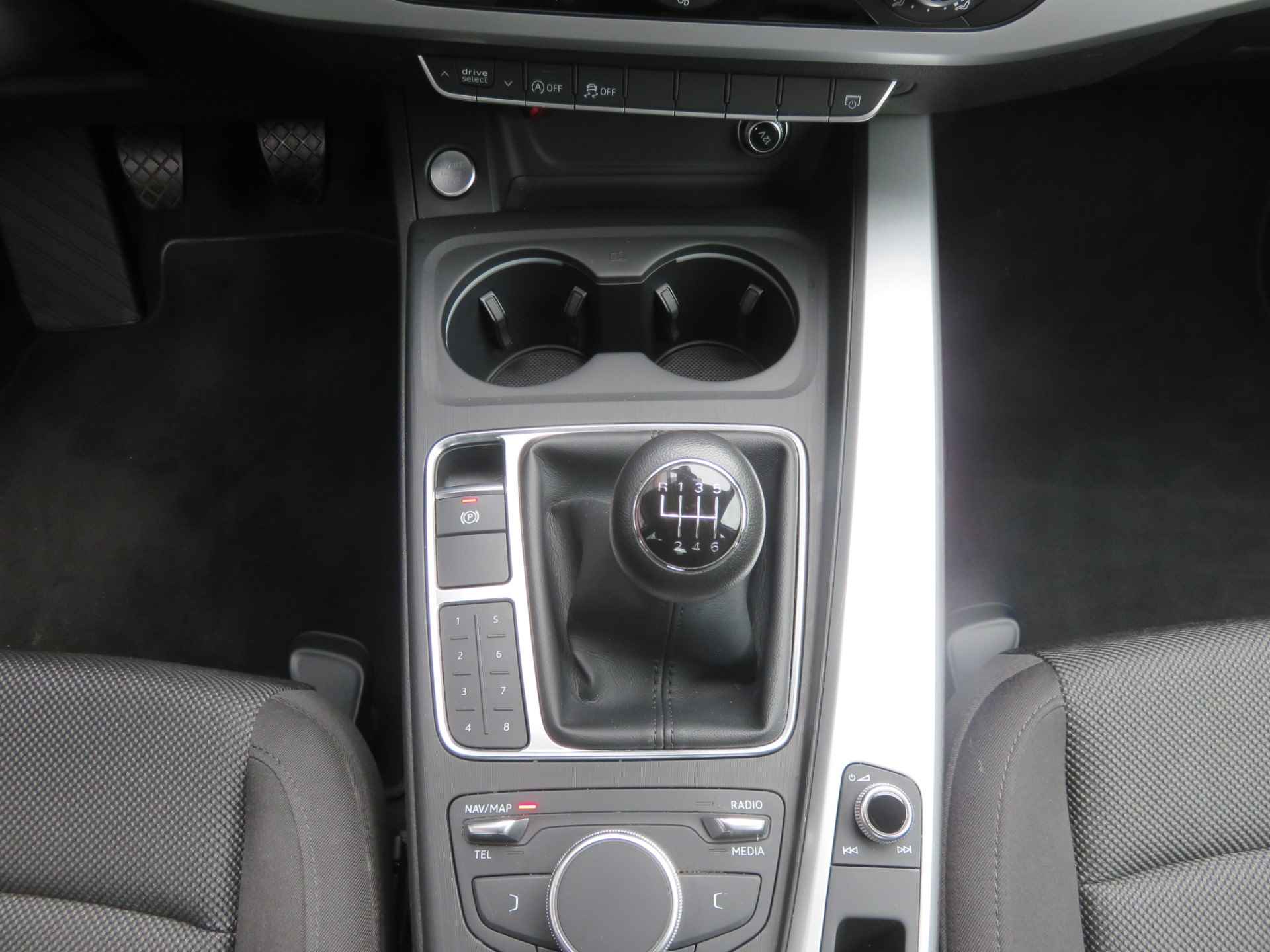 Audi A4 1.4 TFSI - XENON - NAVI - PDC - LED - NL AUTO - 1 EIGENAAR - - 22/50