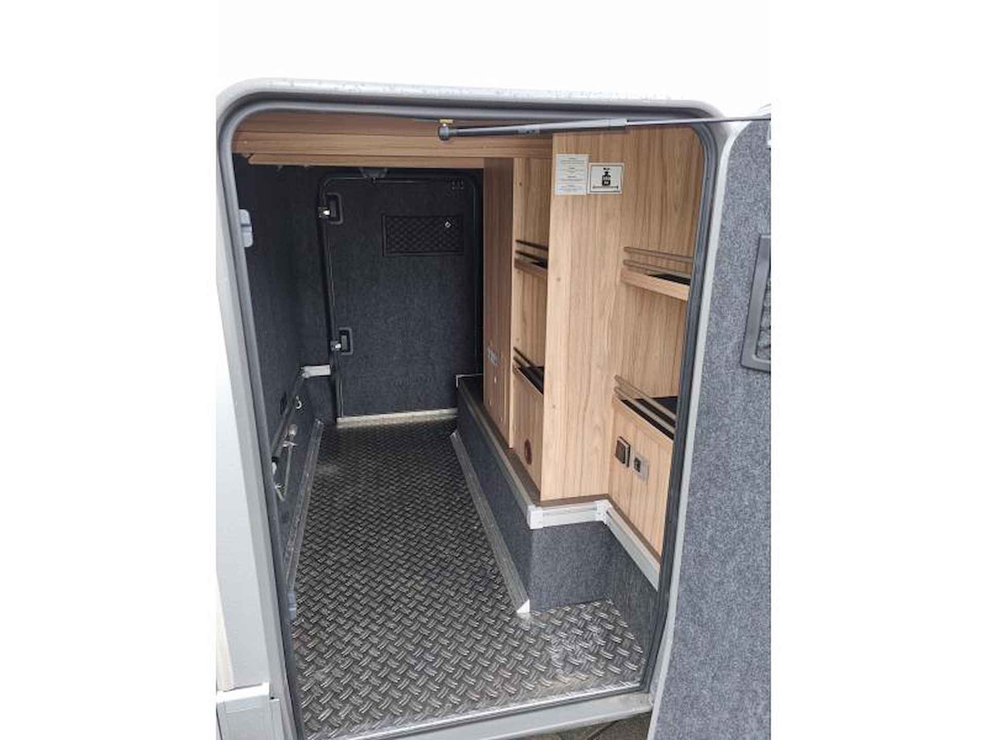 Hymer ML-T  570 luxe keuken Sat Cam - 8/22