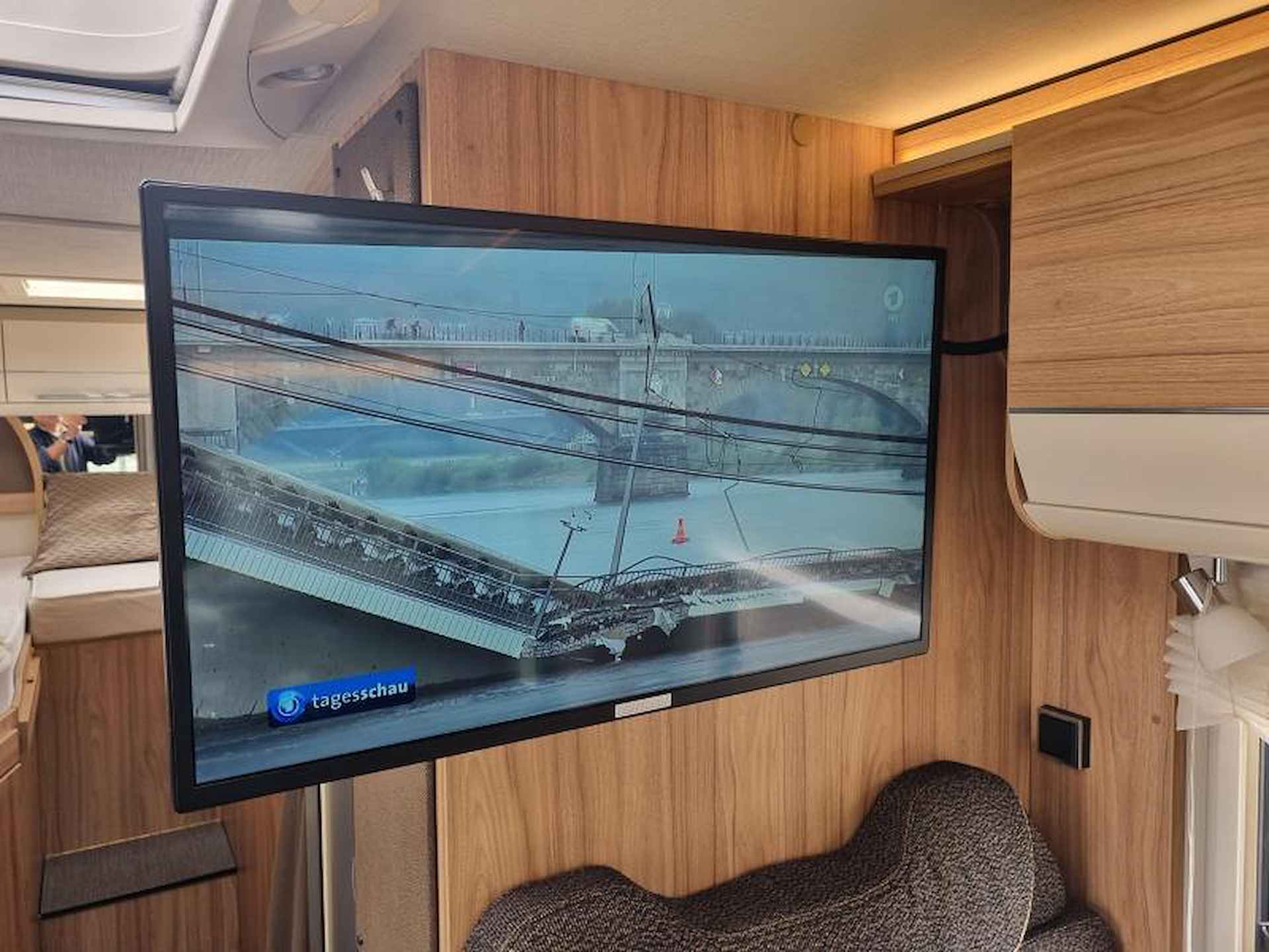 Hymer ML-T  570 luxe keuken Sat Cam - 15/22