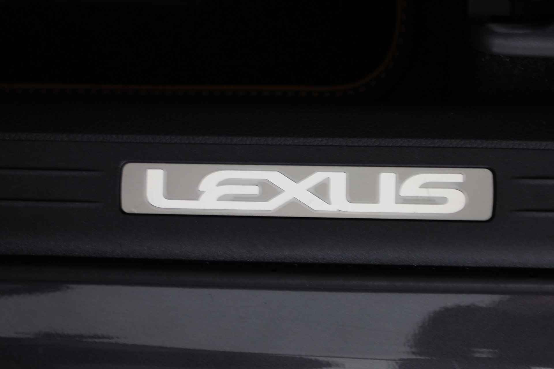 Lexus LBX Cool 2WD *Demo* | Navigatie | Elek bestuurdersstoel met geheugen | - 36/42