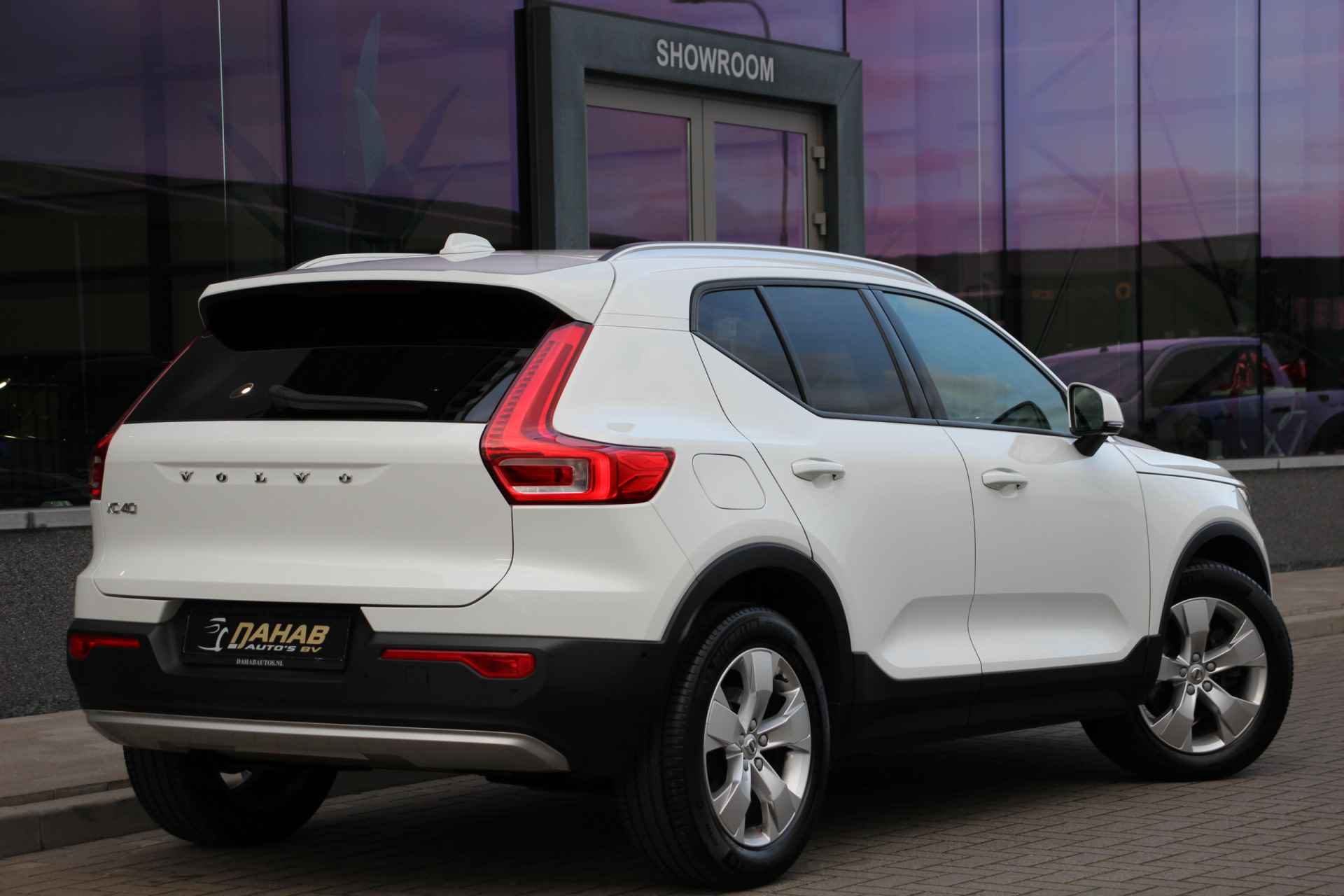 Volvo XC40 2.0 T4 AWD Scandinavian Line | H/K | 360 Camera | Leder | - 9/33