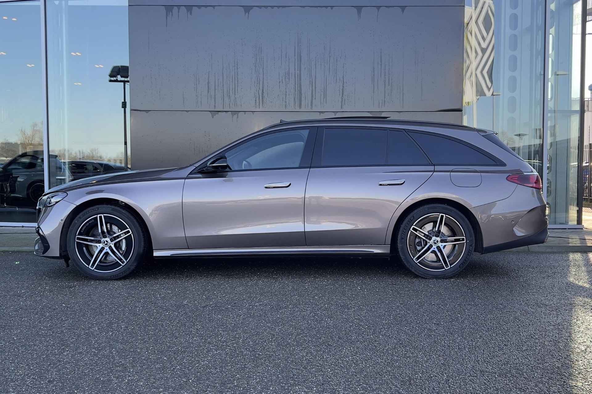 Mercedes-Benz E-klasse E 300e Estate Automaat AMG Line | MBUX Superscreen | Nightpakket | Leder Pakket | Distronic | Panoramadak | Airmatic | Stoelventilatie | 360° Camera | Trekhaak - 7/31