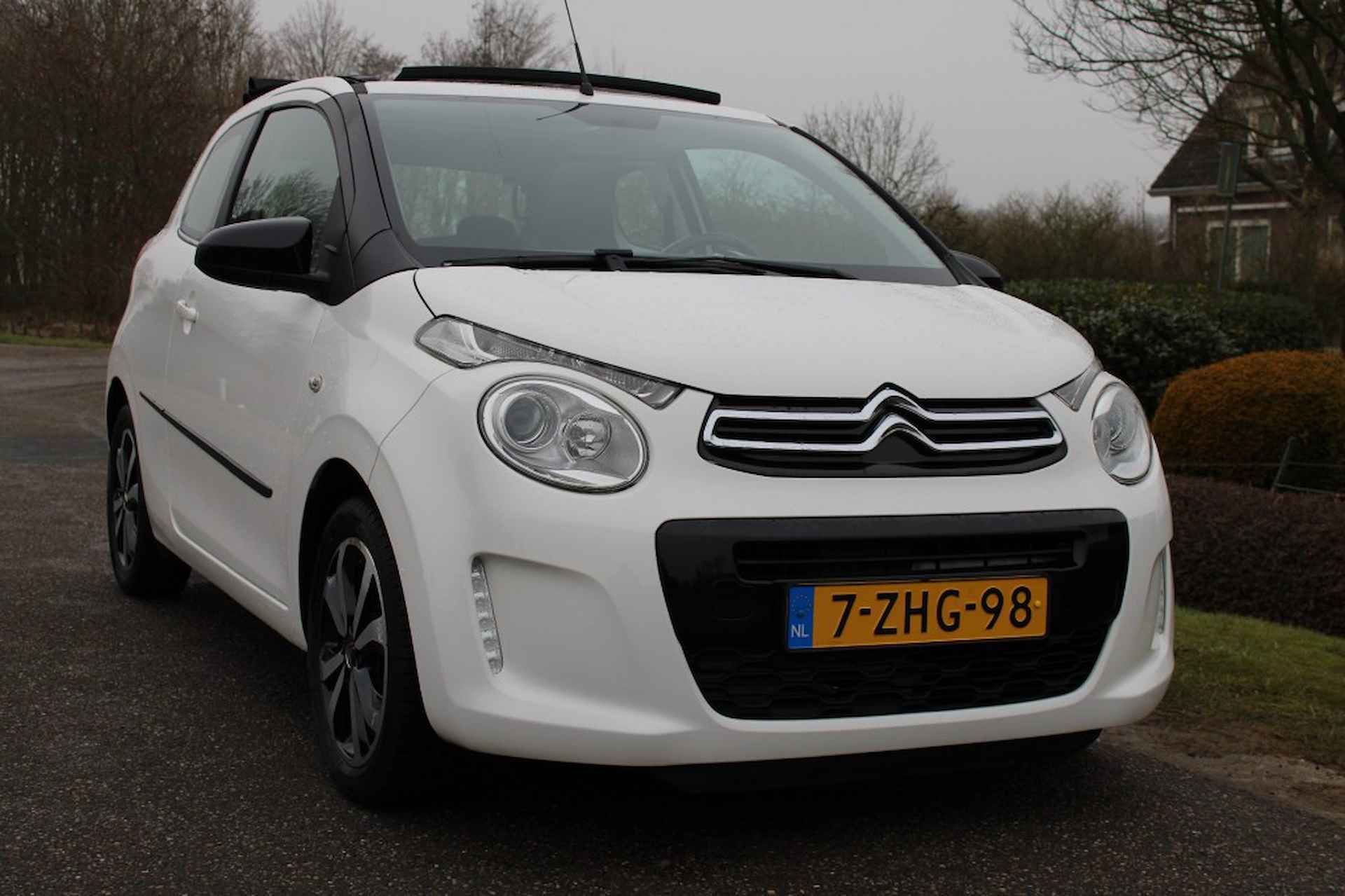 CITROEN C1 1.2 VTi 82pk Airscape Shine airco/bluetooth/camera/cabriodak - 16/33