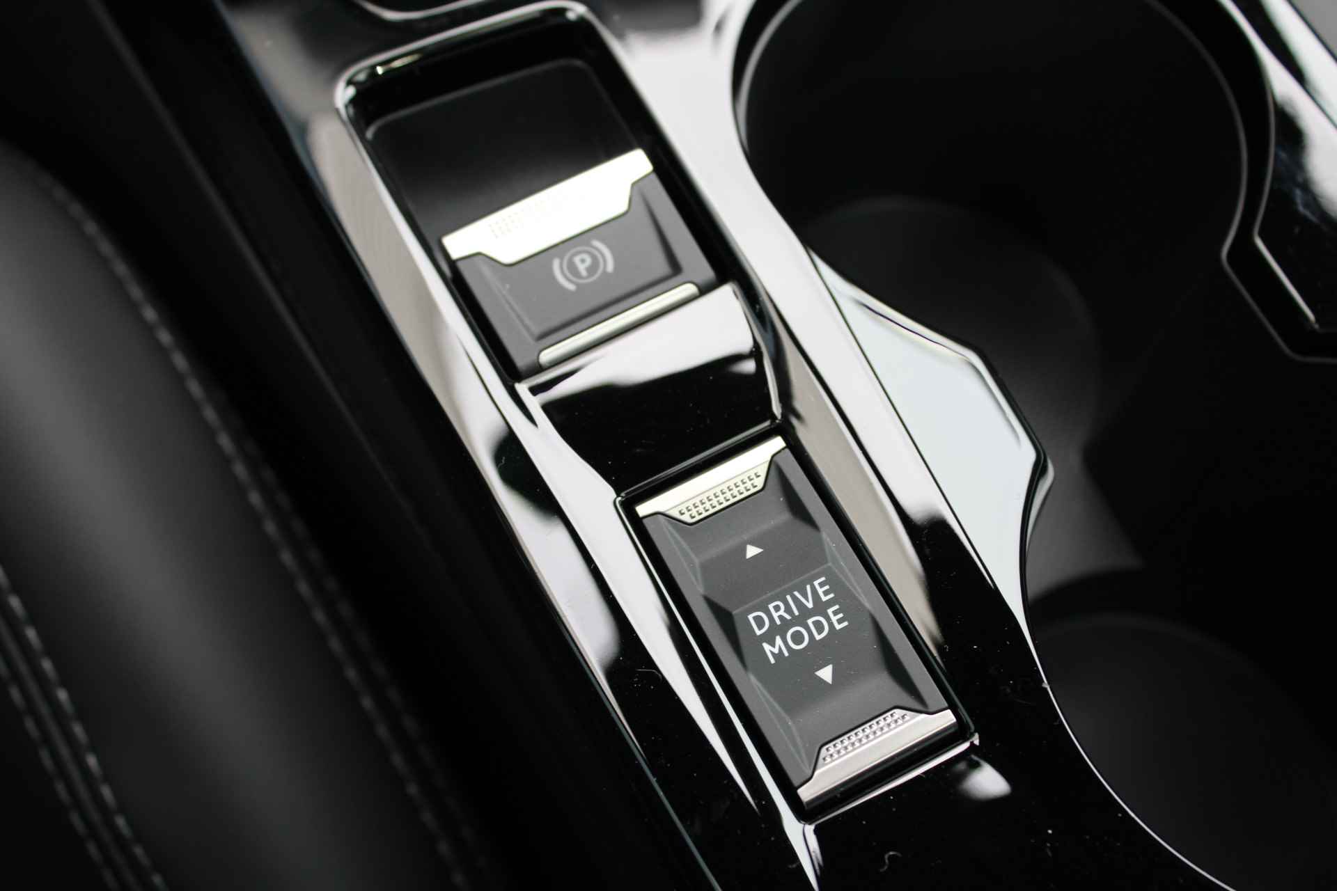 Peugeot e-208 5drs EV GT kWh | 16% Bijtelling | Fase 3 | BTW | Navigatie | Nieuw | - 25/33