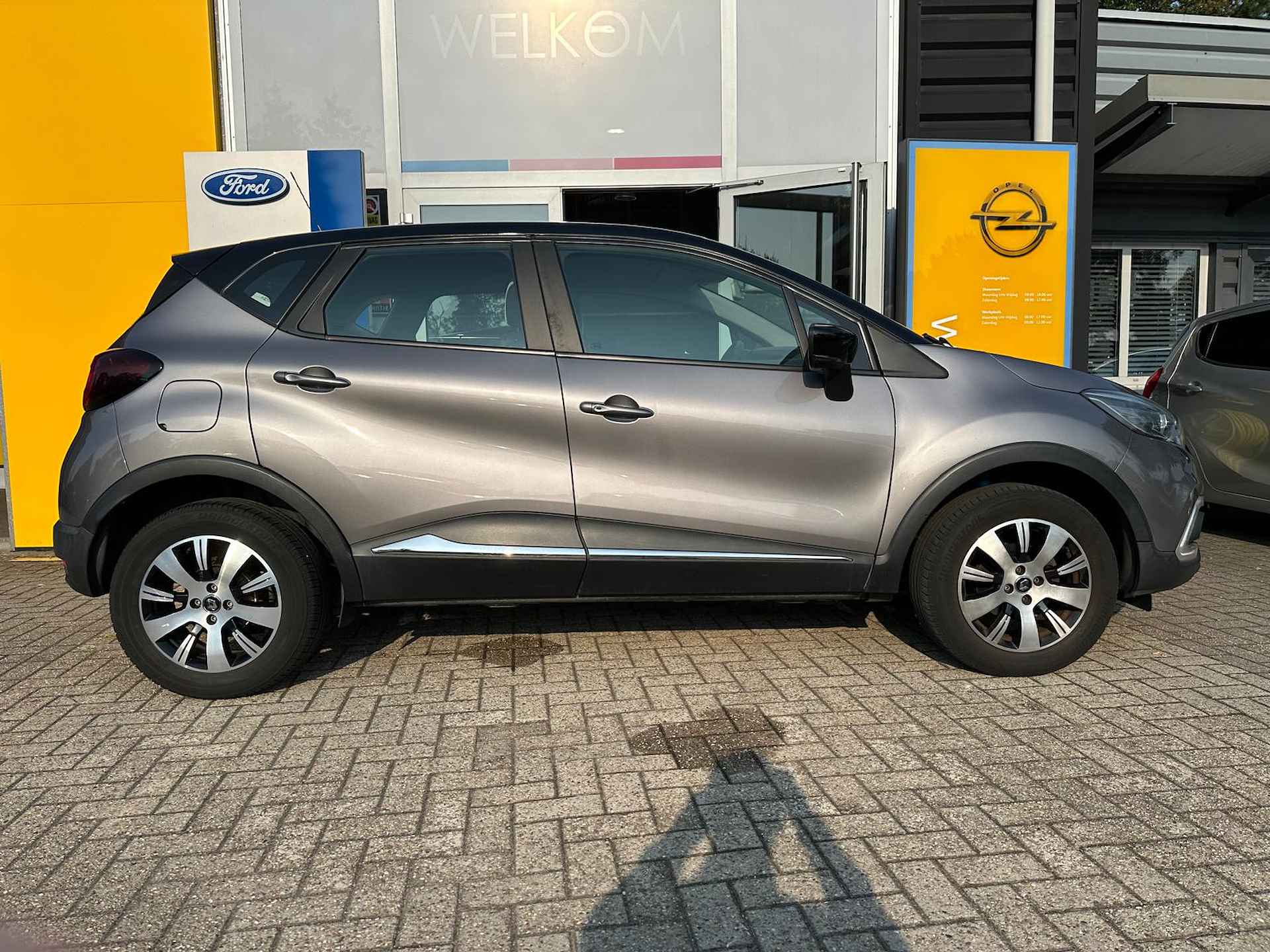 Renault Captur INTENS TCe 90PK | TREKHAAK| NAVIGATIE| CRUISE CONTROL| KEYLESS ENTRY/START| CLIMATE CONTROL| BLUETOOTH - 8/35