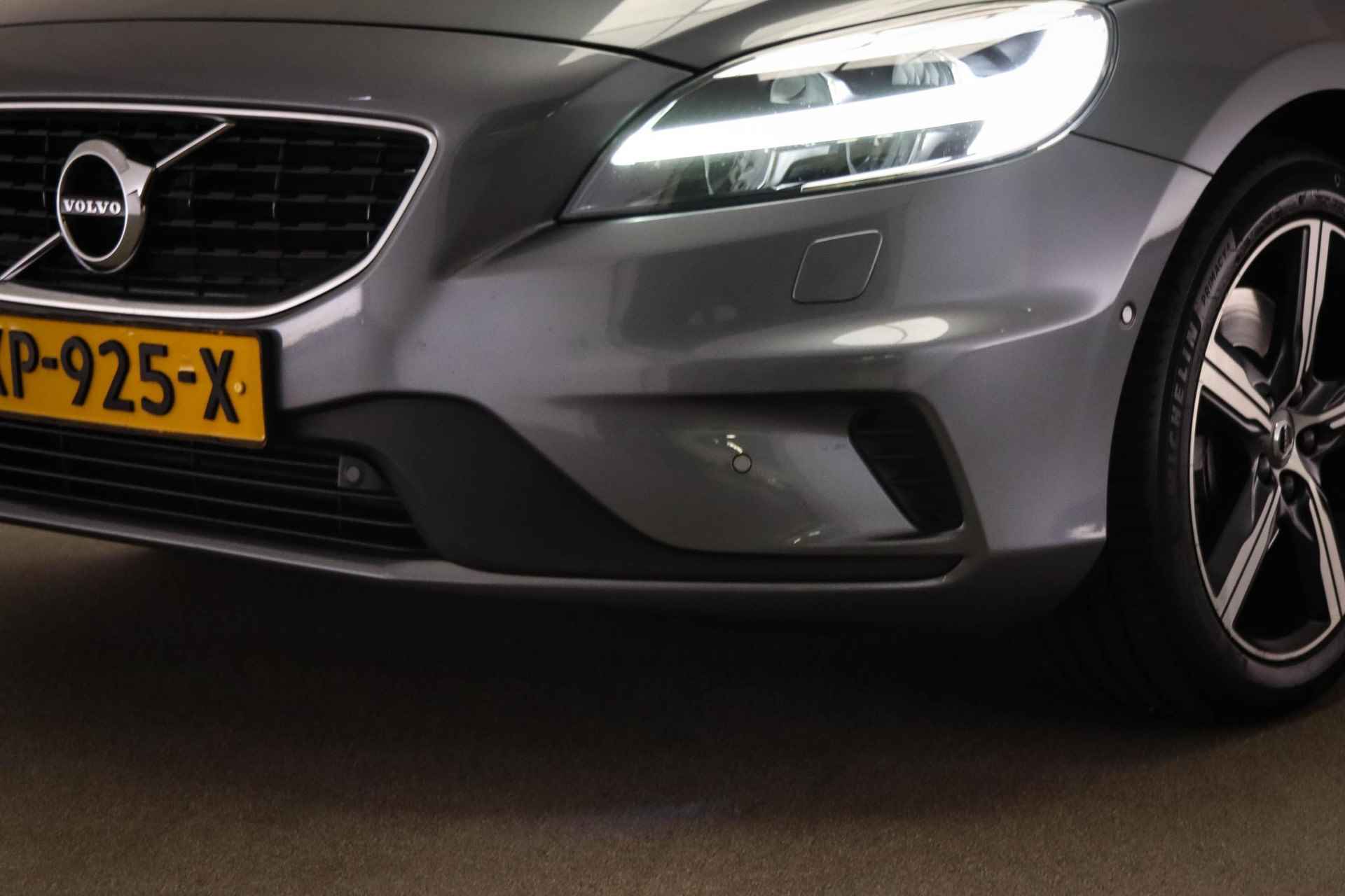 Volvo V40 1.5 T3 Polar+ Sport | STANDKACHEL ✅ FULL LED ✅ PANORAMADAK ✅ LEDER ✅ DAB ✅ CAMERA ✅ TREKHAAK ✅ 17" ✅ DEALER ONDERHOUDEN ✅ - 10/47